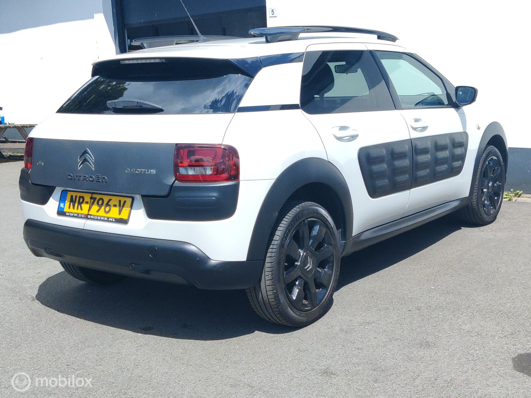 Foto van Citroen C4 Cactus