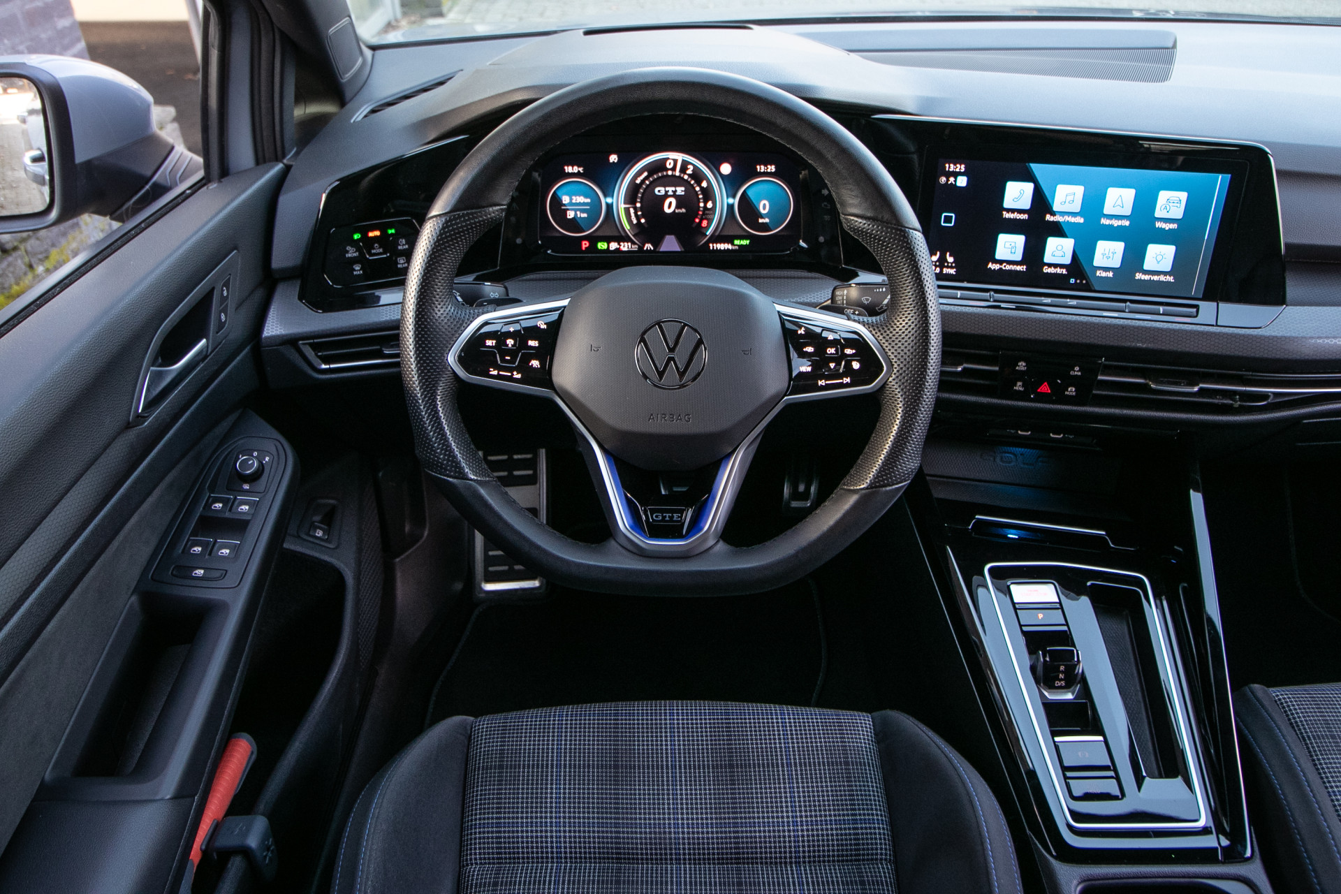 Foto van Volkswagen Golf GTE