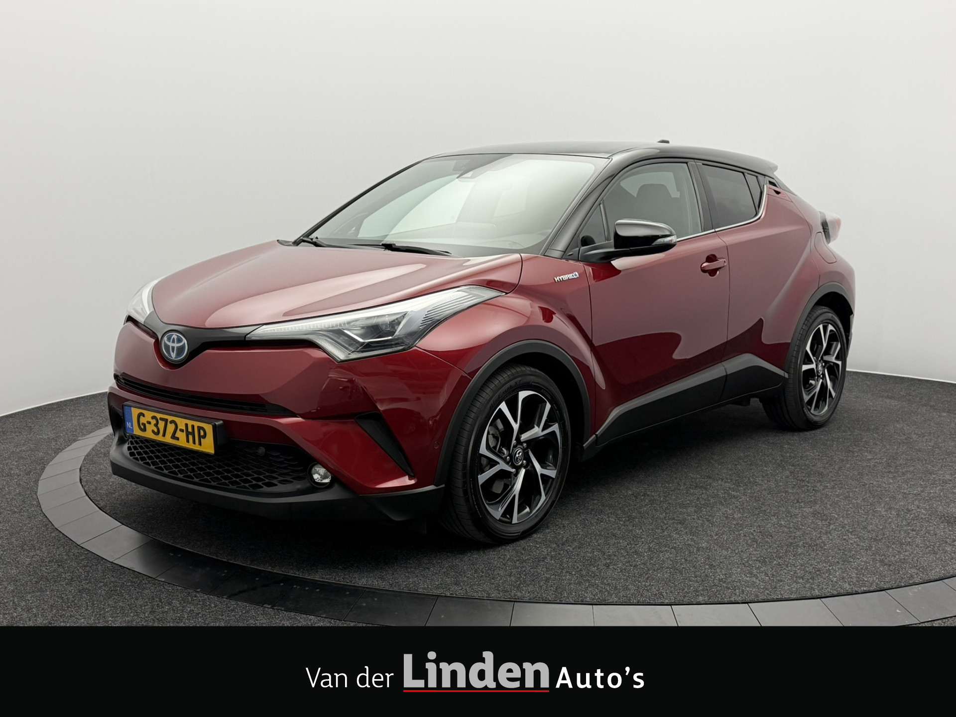 Toyota Toyota C-hr 1.8 Hybrid Style Ultimate Two-Tone | Navigatie | Camera | JBL | Led | Stoel/Stuurverwarming 2019 - voorkant
