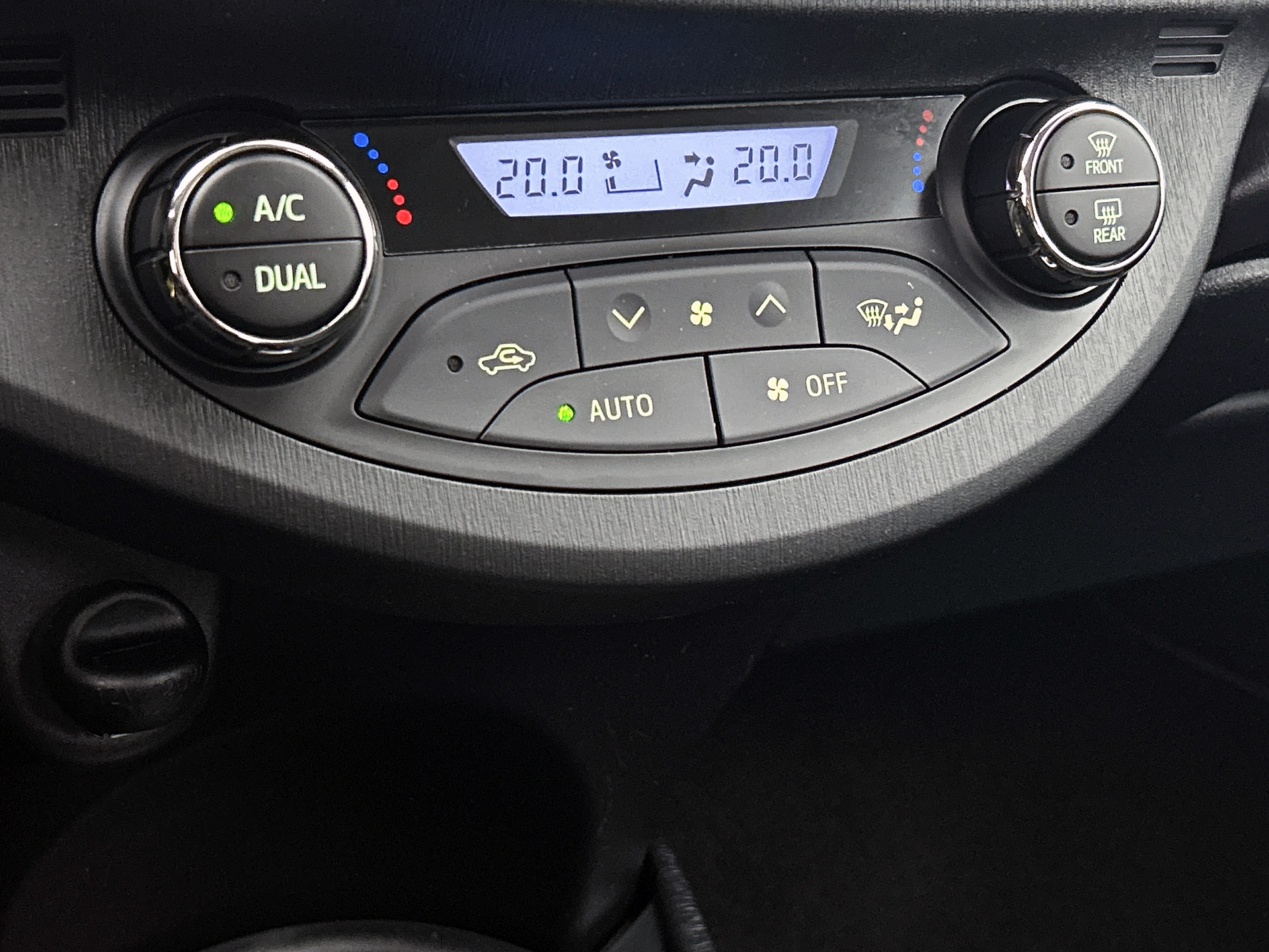 Foto van Toyota Toyota Yaris Hybrid