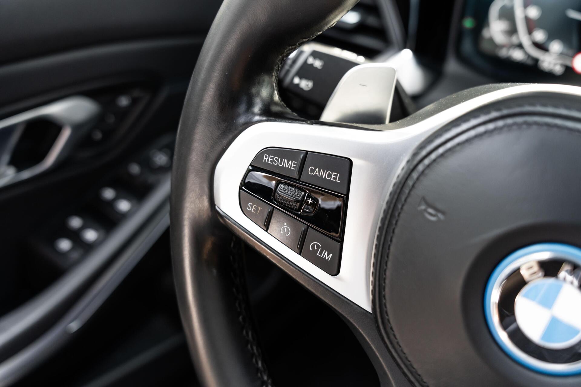 Foto van BMW 330e