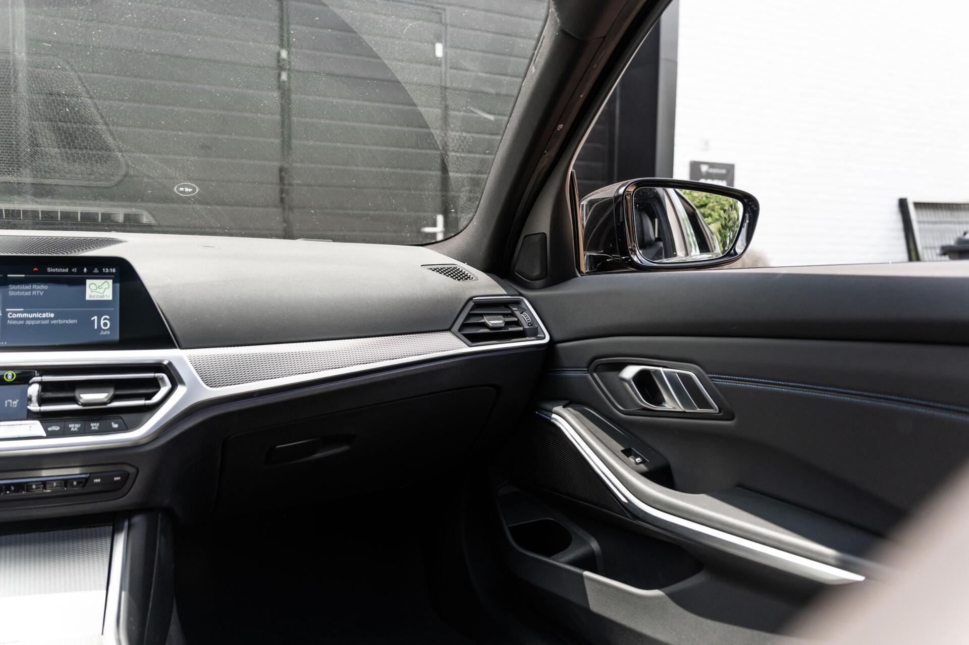 Foto van BMW 330e