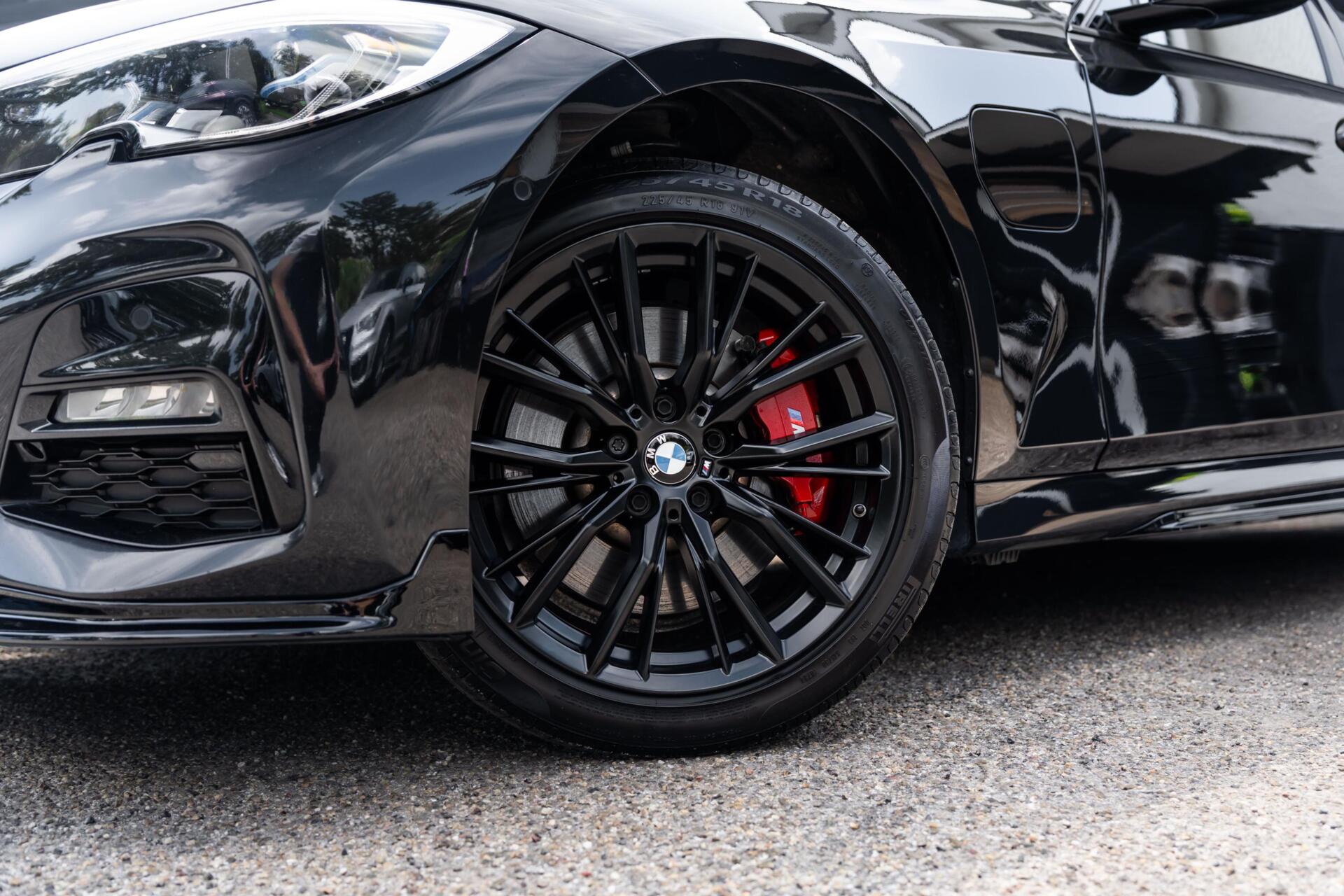 Foto van BMW 330e
