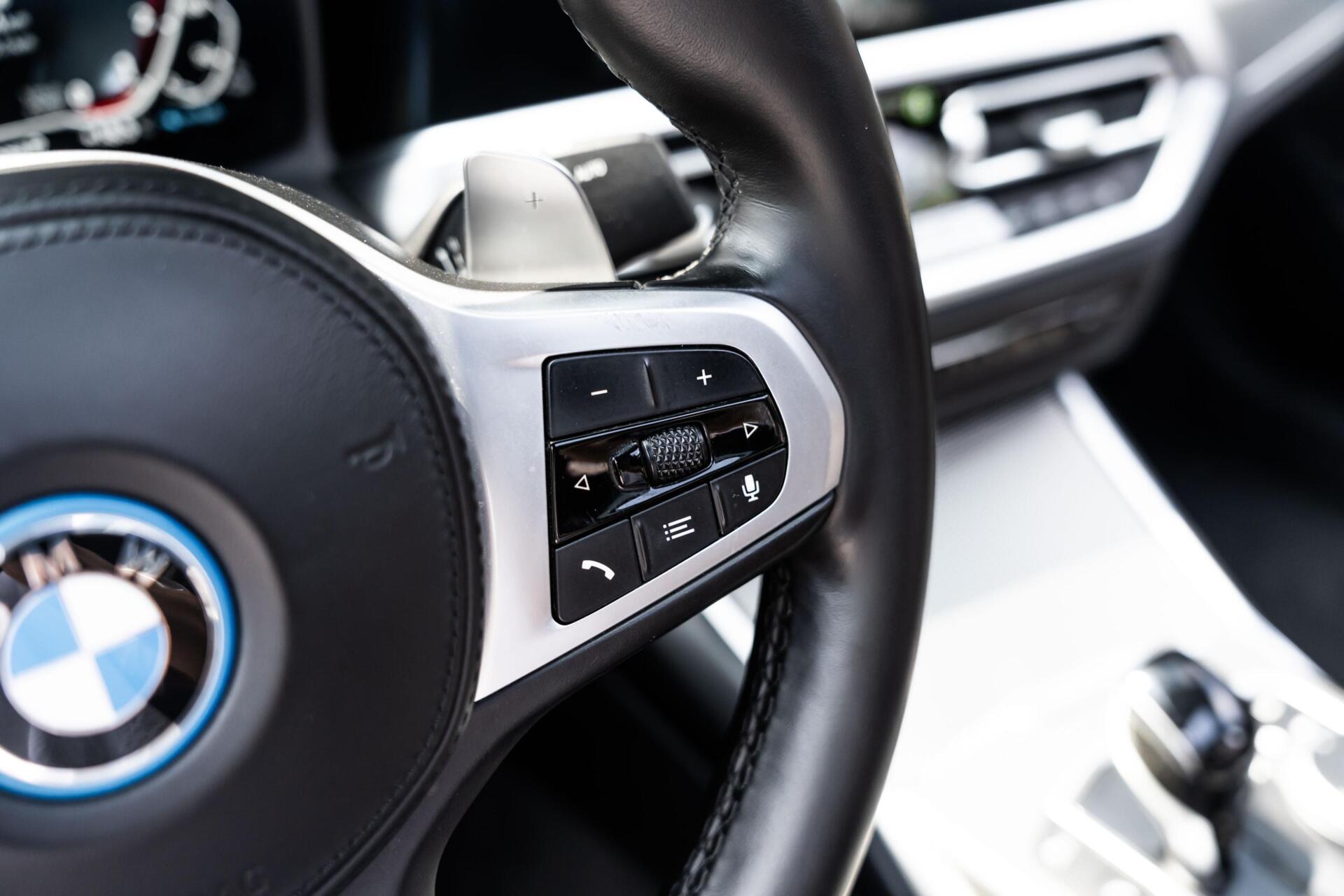 Foto van BMW 330e