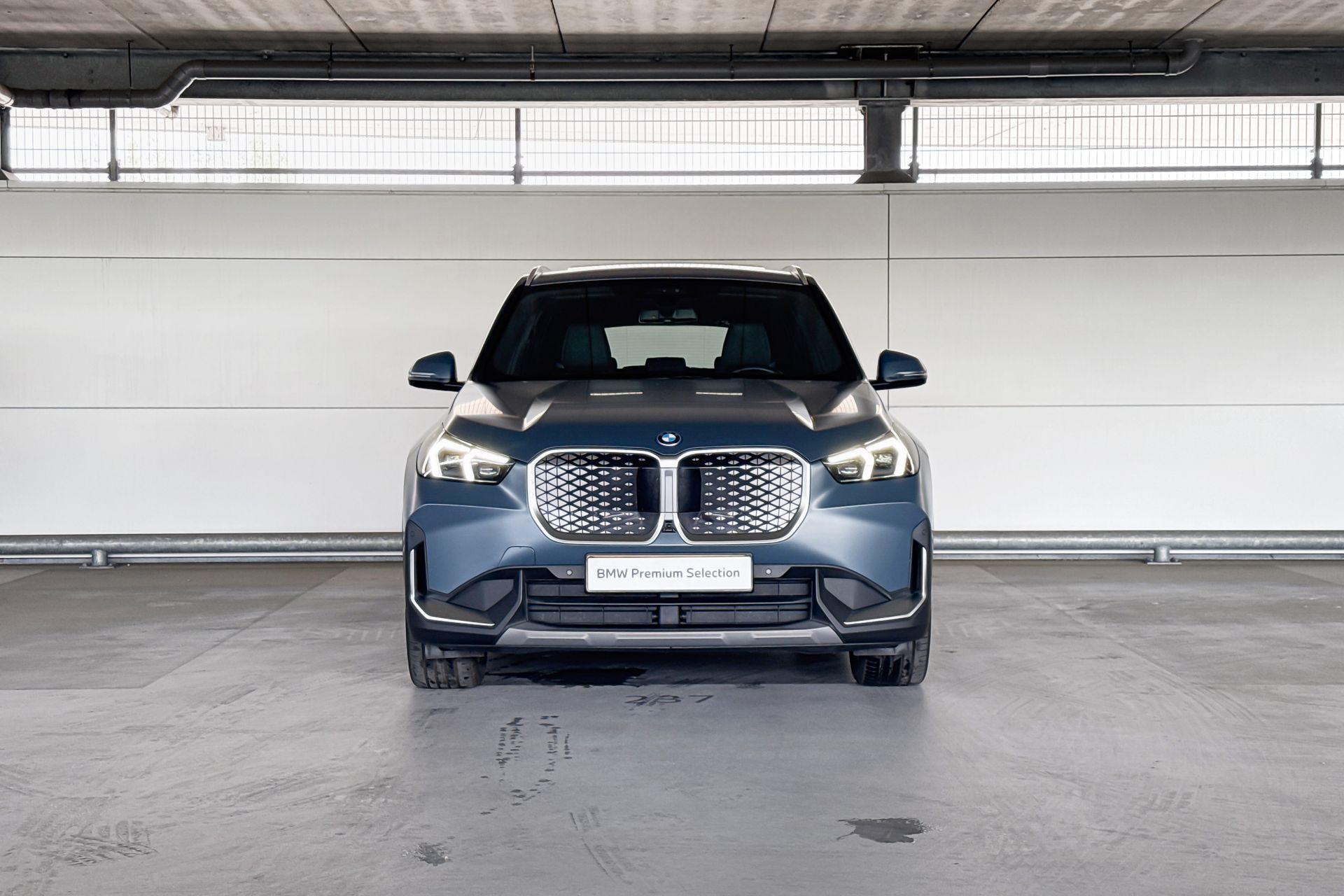 Foto van BMW Ix1 Xdrive30