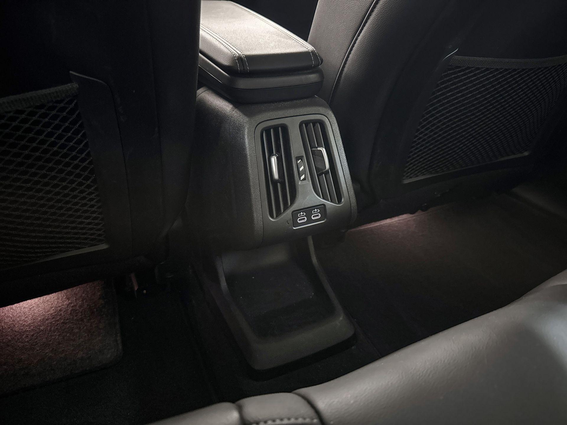 Foto van BMW Ix1 Xdrive30