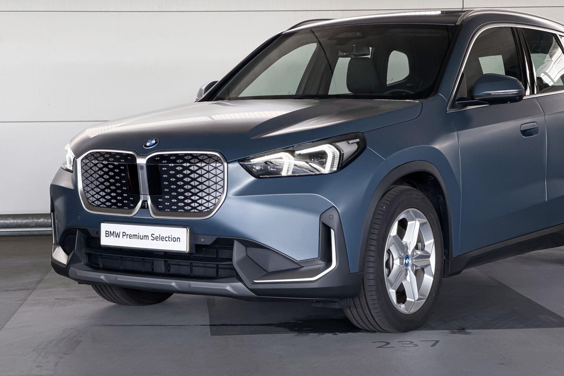 Foto van BMW Ix1 Xdrive30