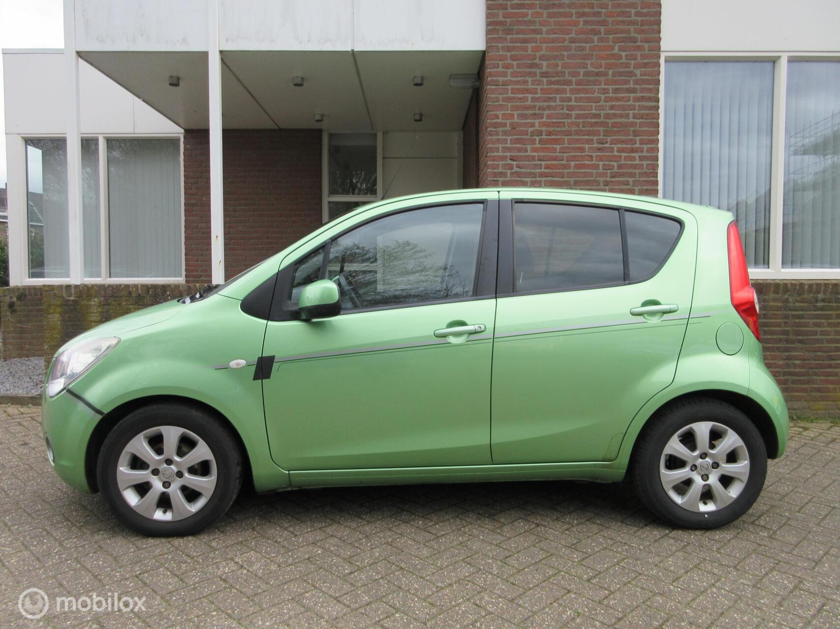 Foto van Opel Agila