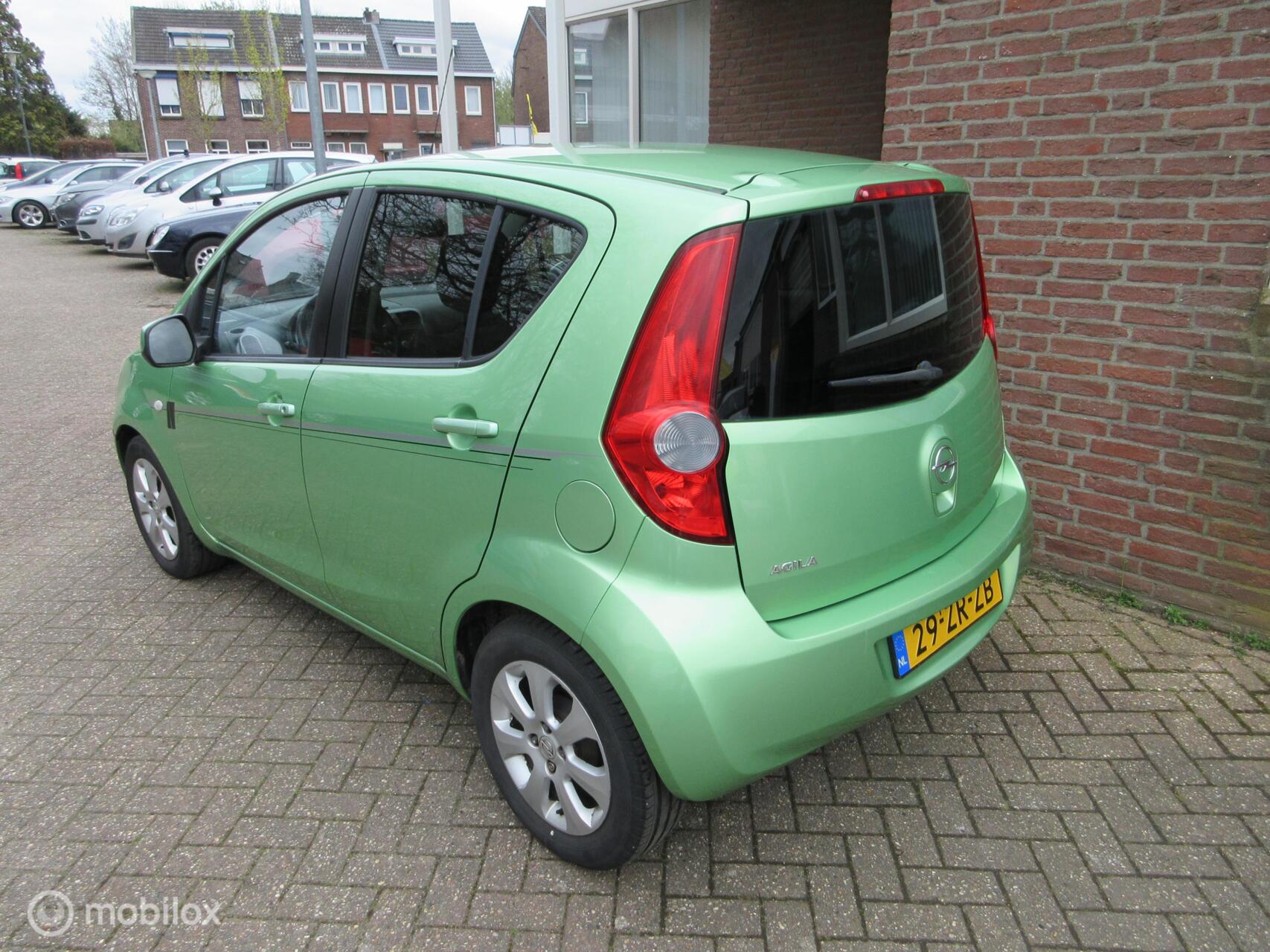 Foto van Opel Agila