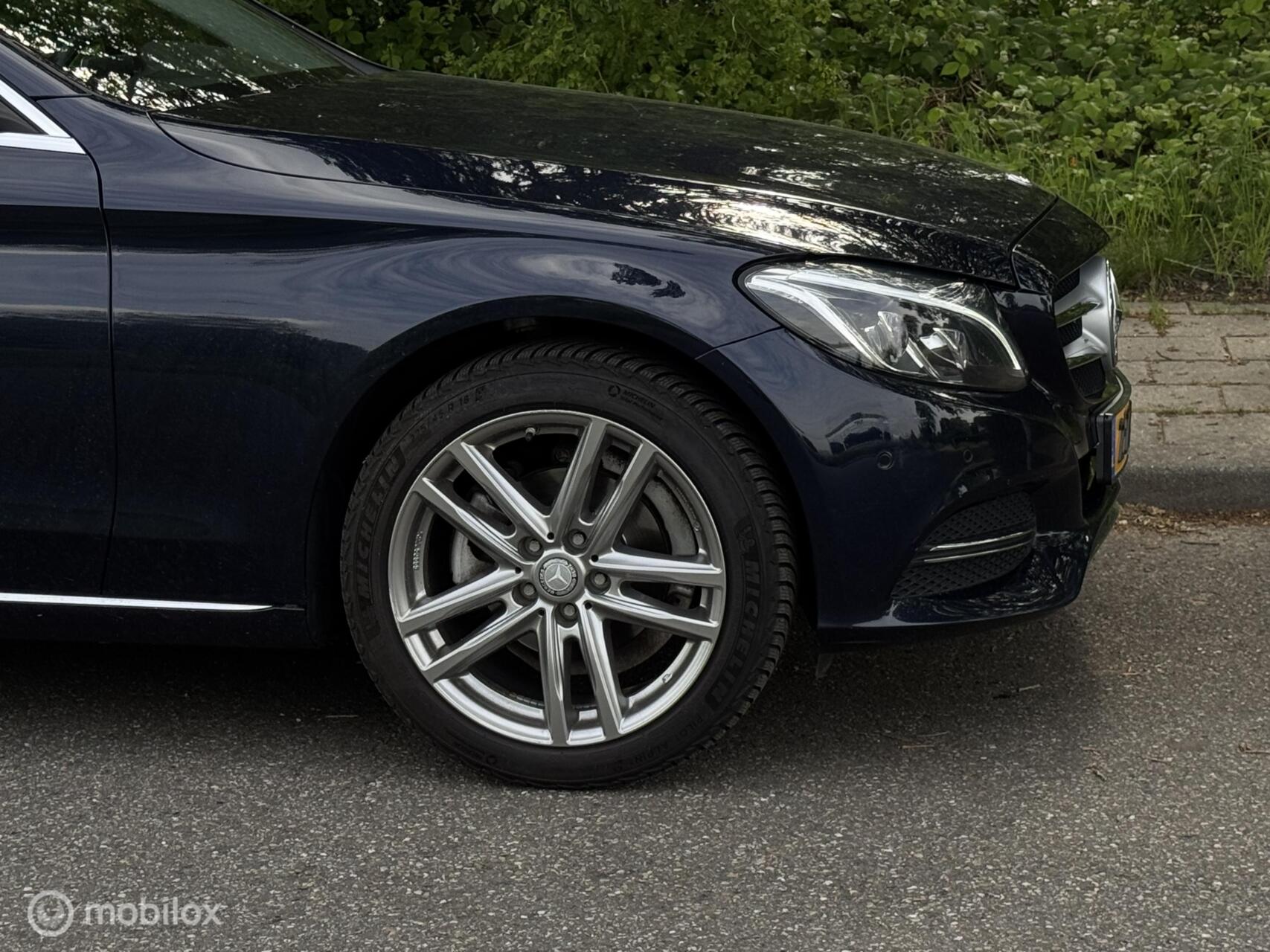 Foto van Mercedes-Benz C 180
