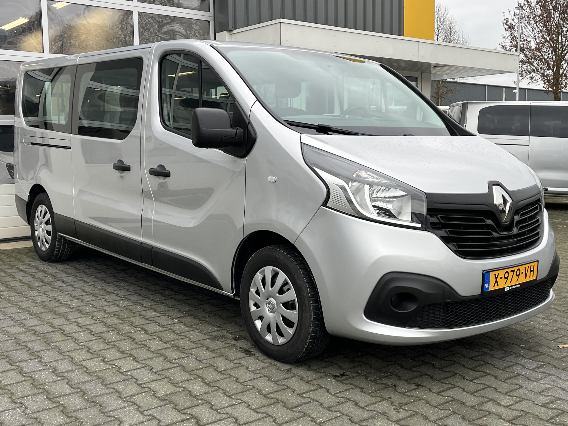 Renault Trafic Passenger 1.6 dCi 2018 - voorkant