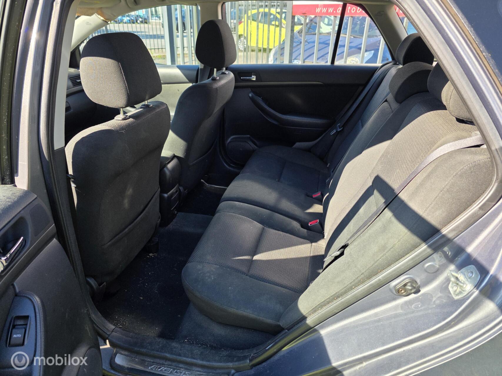 Foto van Toyota Toyota Avensis