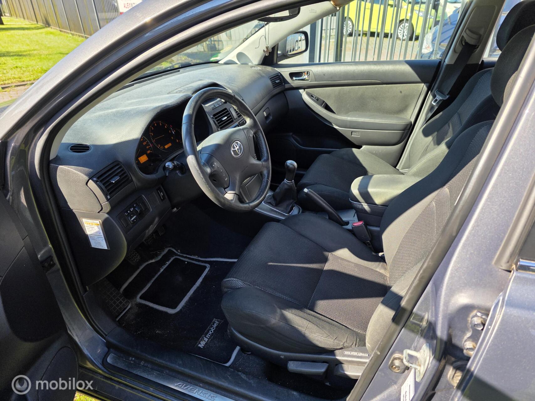 Foto van Toyota Toyota Avensis