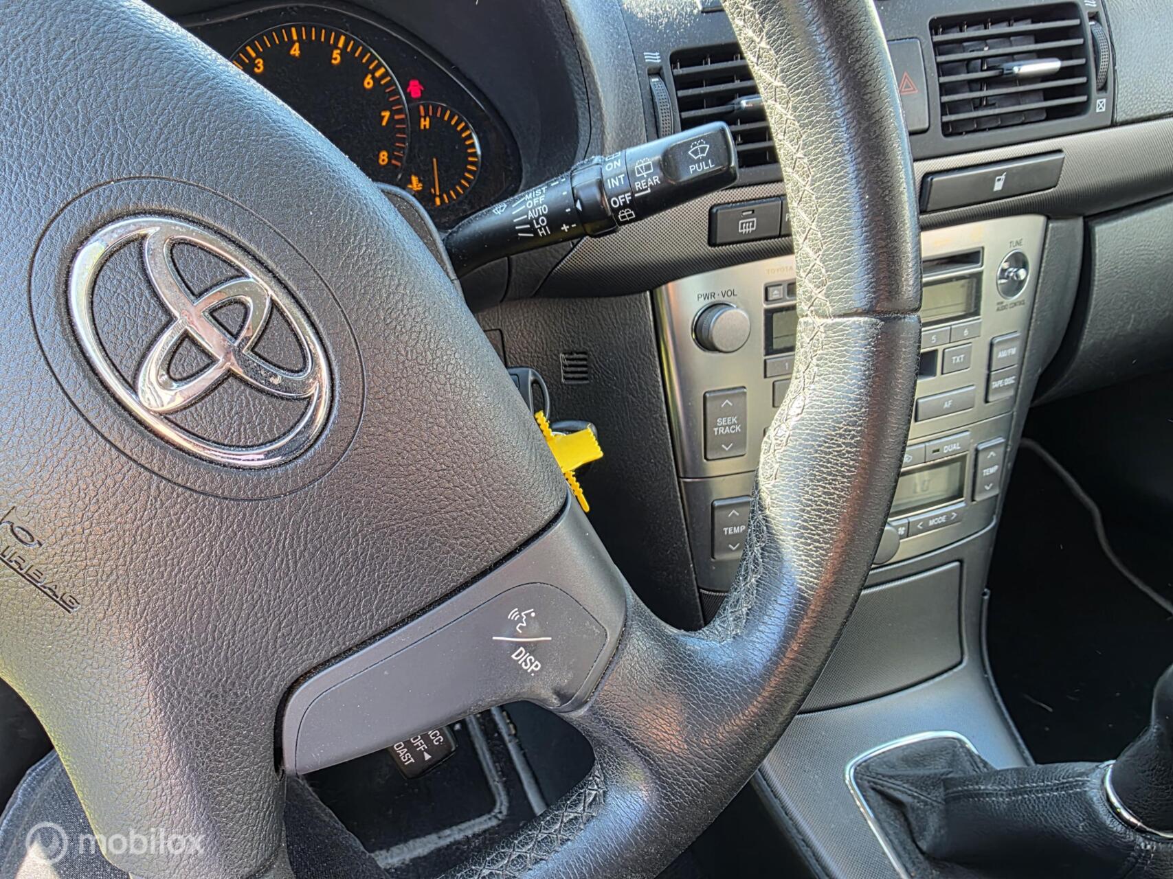 Foto van Toyota Toyota Avensis
