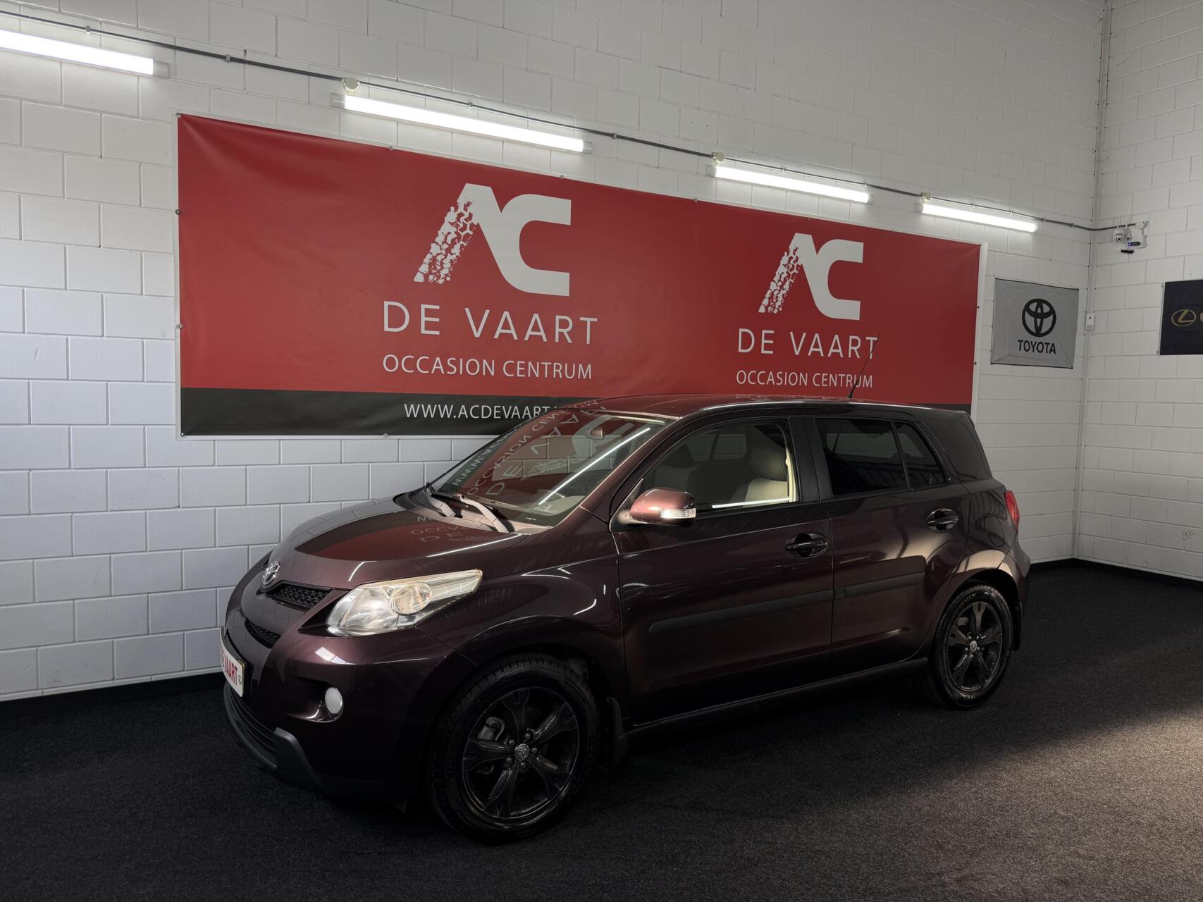 Toyota Toyota Urban Cruiser 1.3 VVT-i 2013 - voorkant