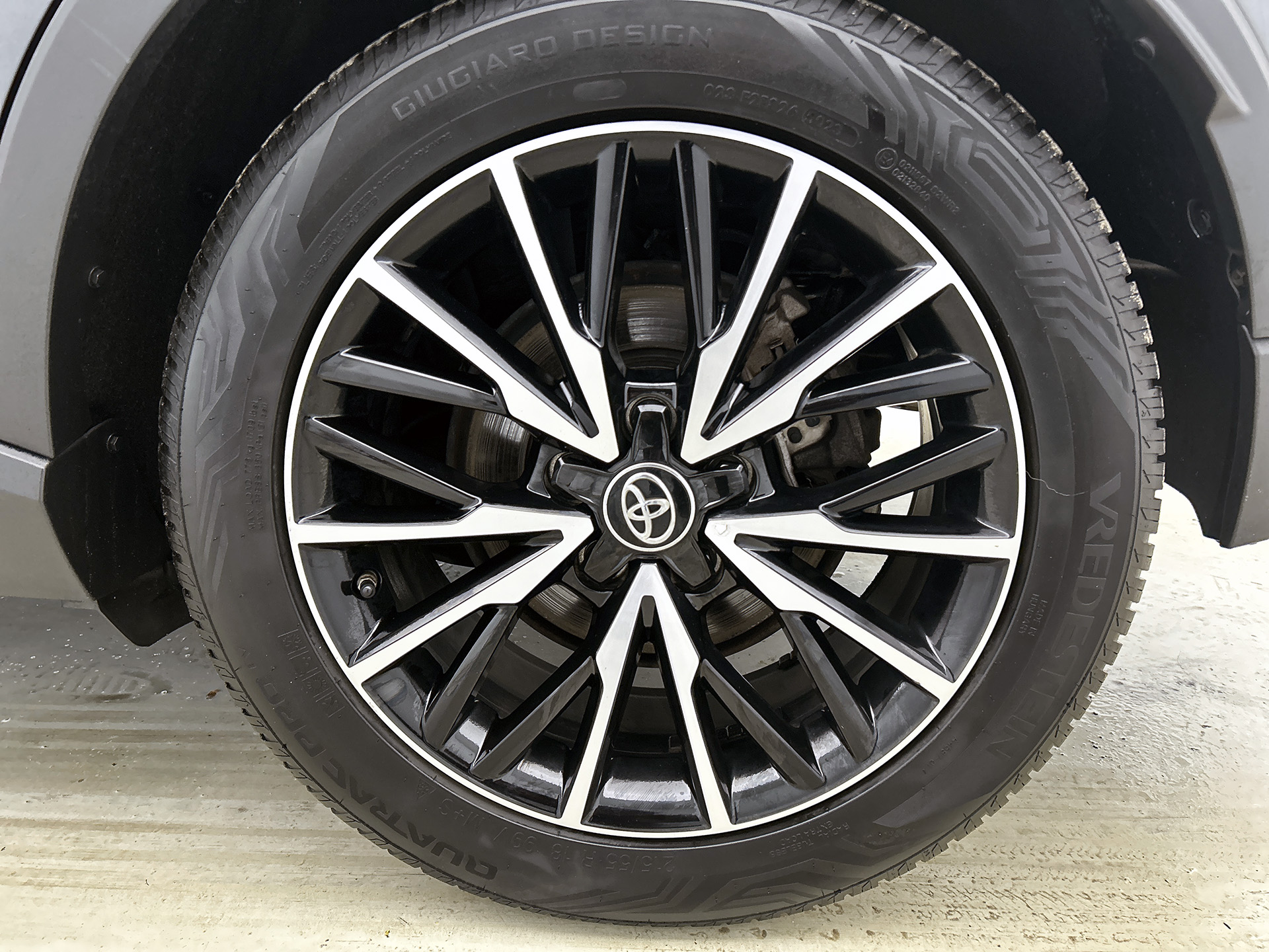 Foto van Toyota Toyota C-hr