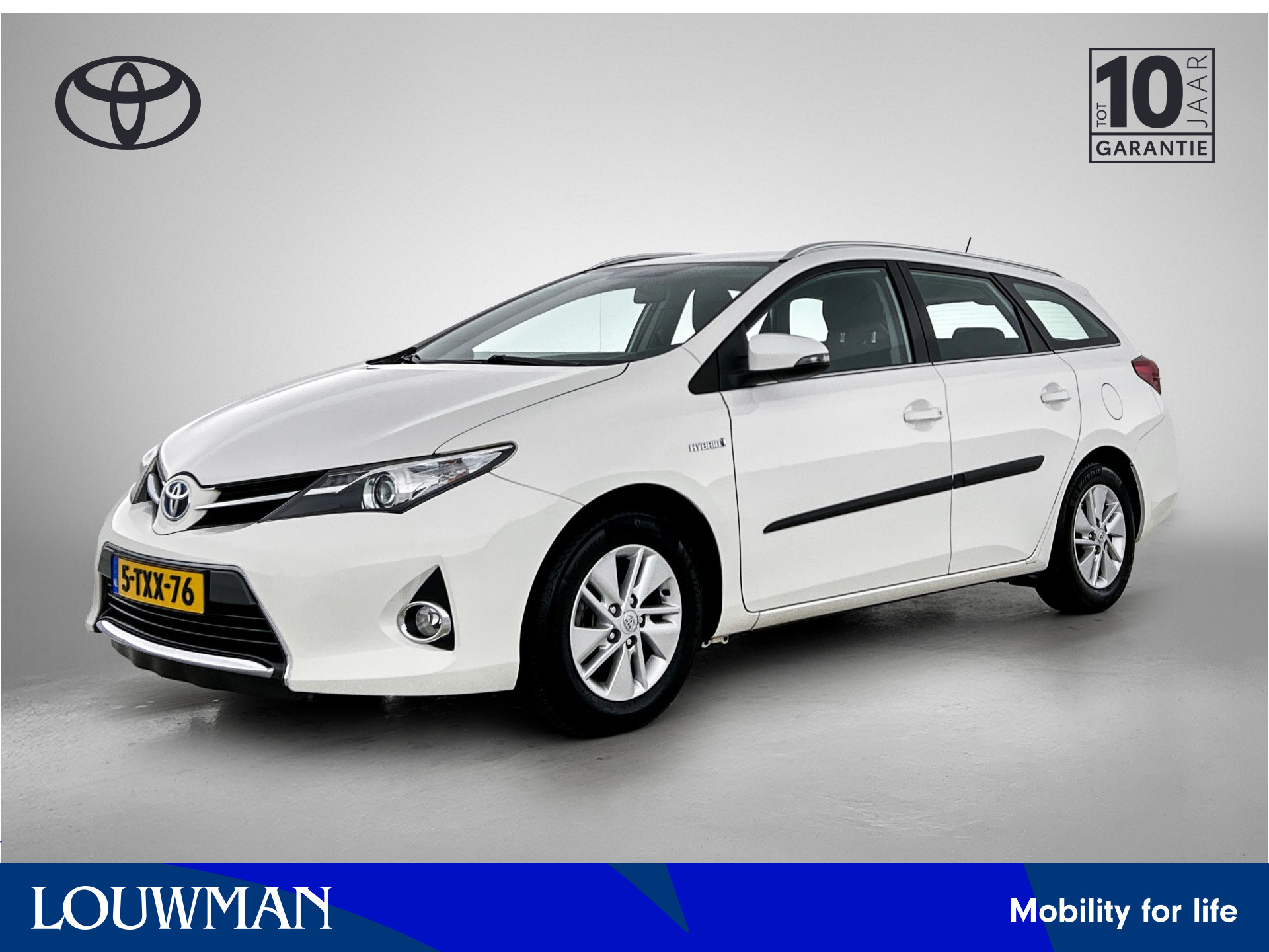 Toyota Toyota Auris 1.8 Hybrid Aspiration 2014 - voorkant