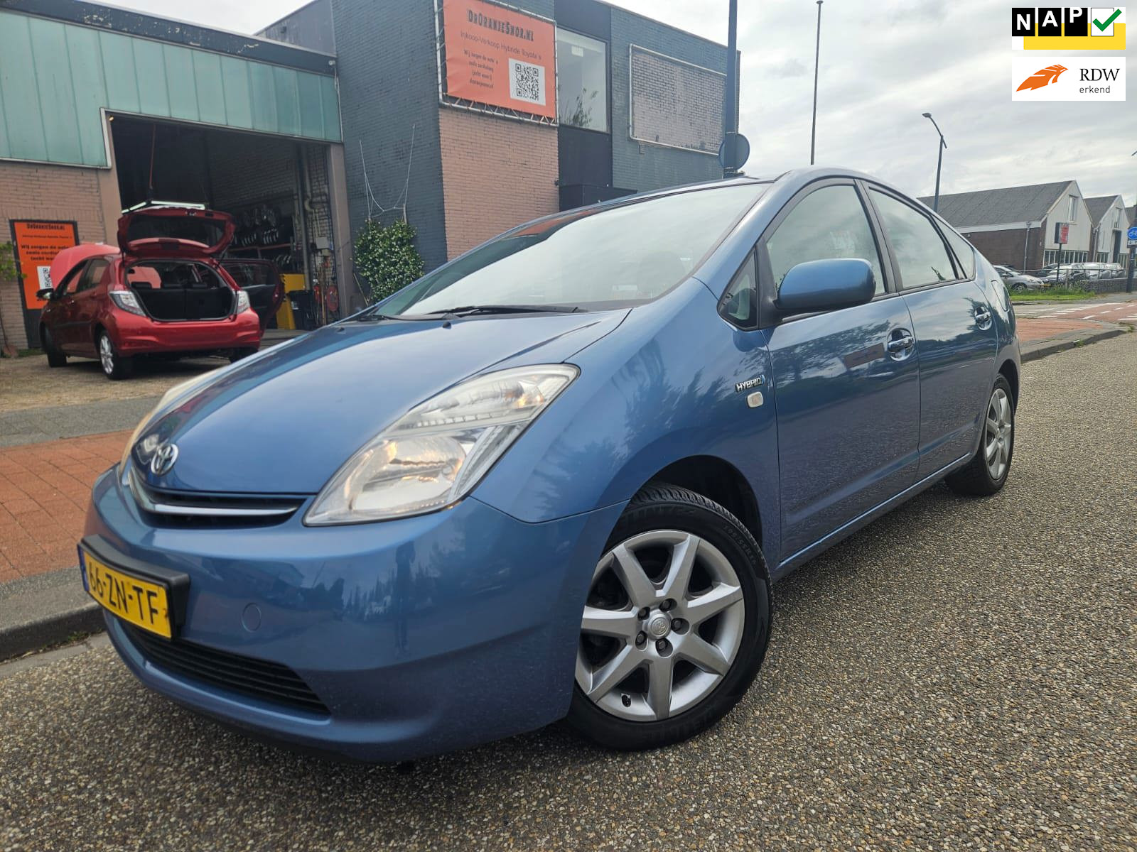 Toyota Toyota Prius 1.5 VVT-i Comfort GARANTIE 1 jaar op Hybride Batterij 2008 - voorkant
