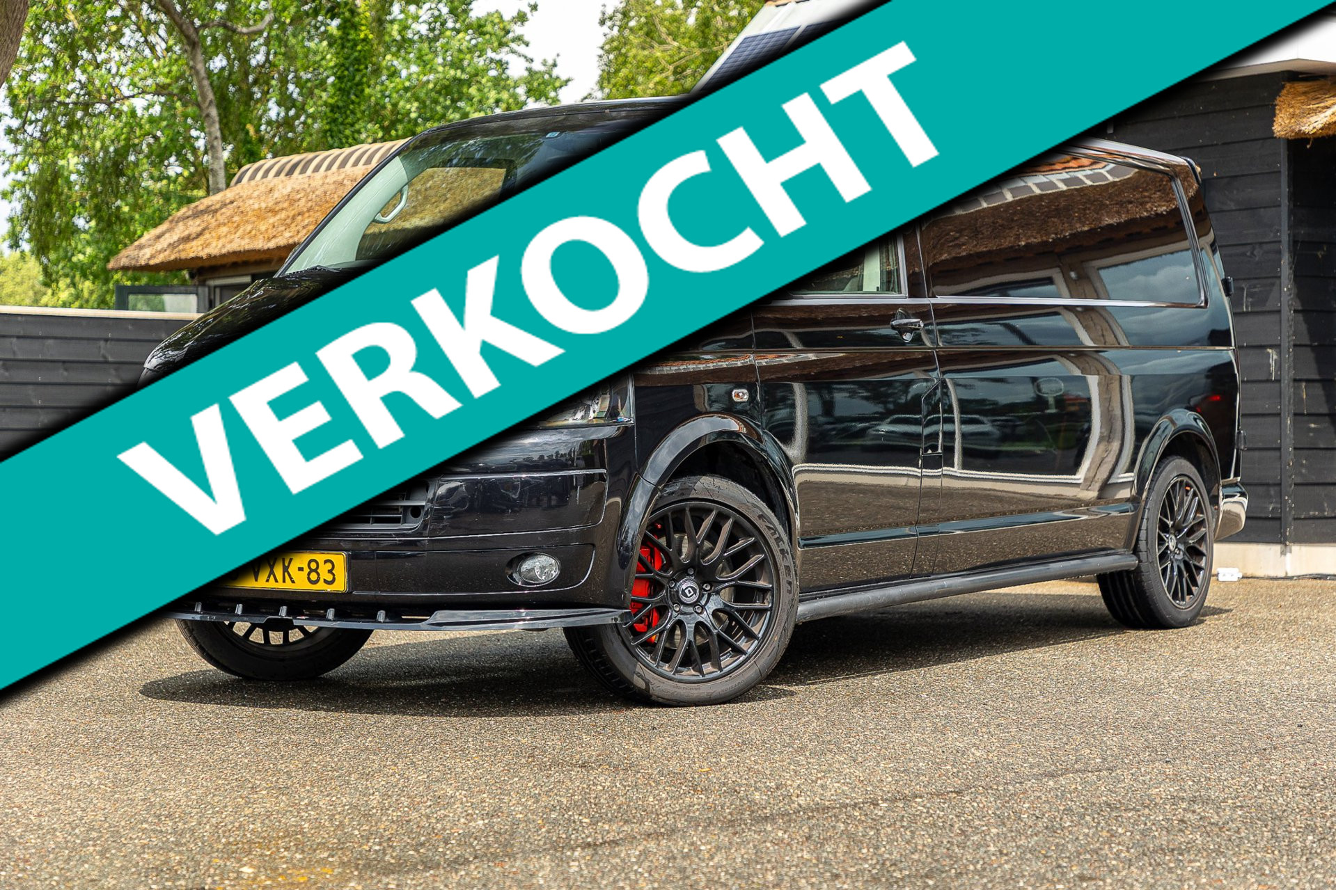 Volkswagen Transporter 2.0 TDI L2H1 I Black Edition I DSG I 18 inch I Vol I NAP Trekhaak I 2012 - voorkant