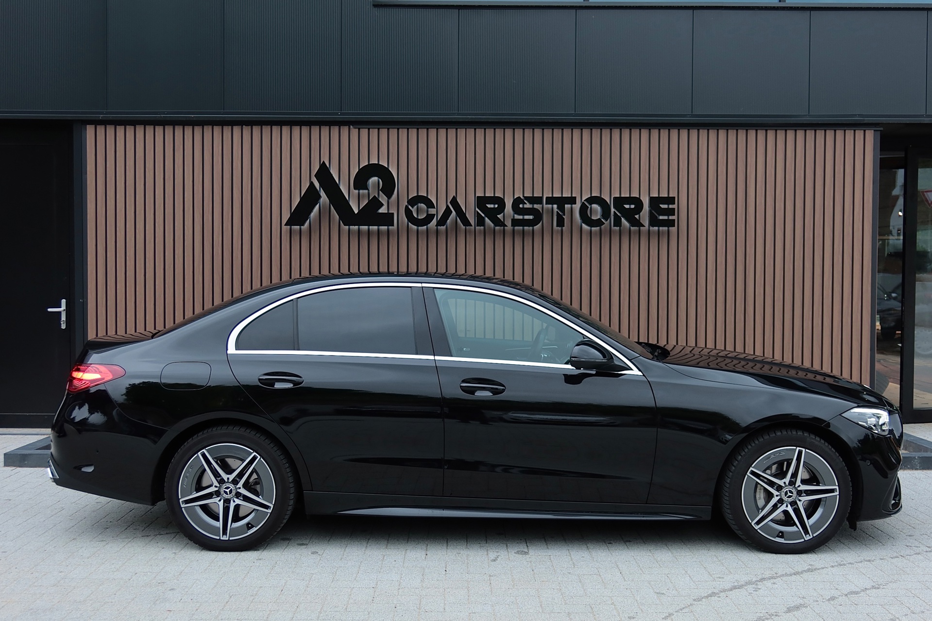Foto van Mercedes-Benz C 300 E