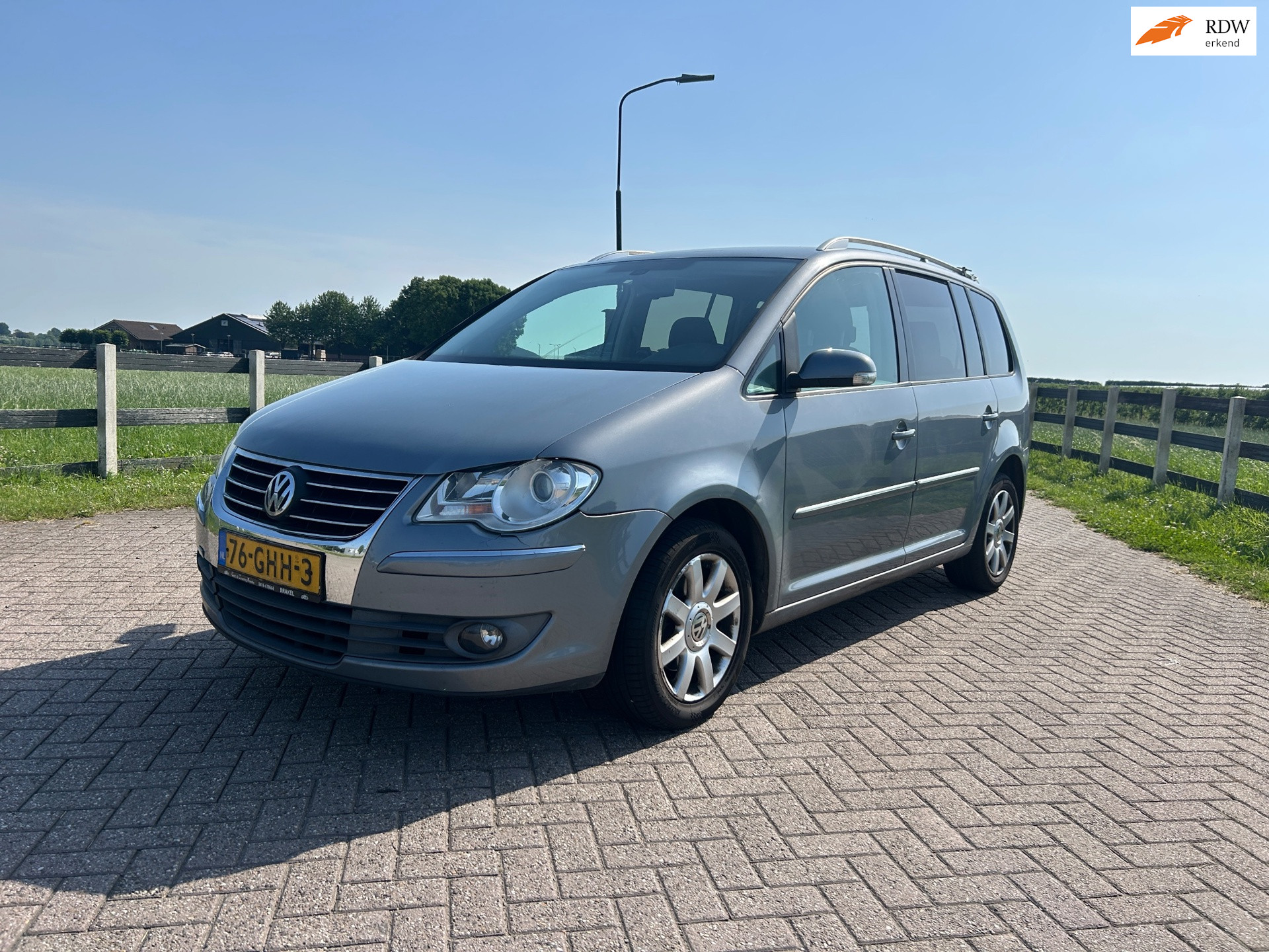 Volkswagen Touran 1.4 TSI Highline Business 2008 - voorkant