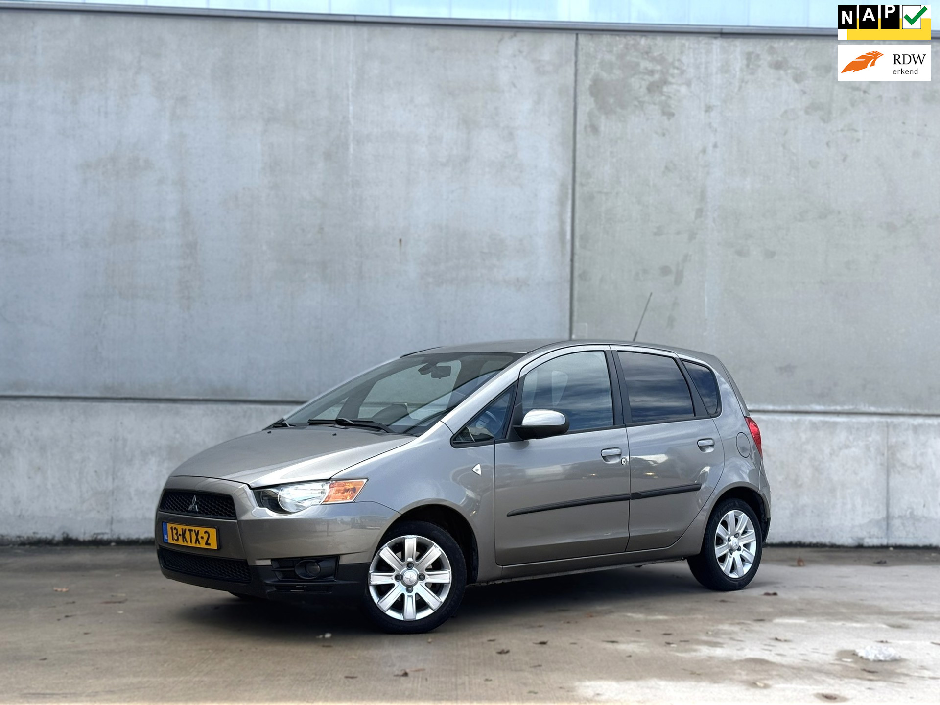 Foto van MITSUBISHI MITSUBISHI COLT