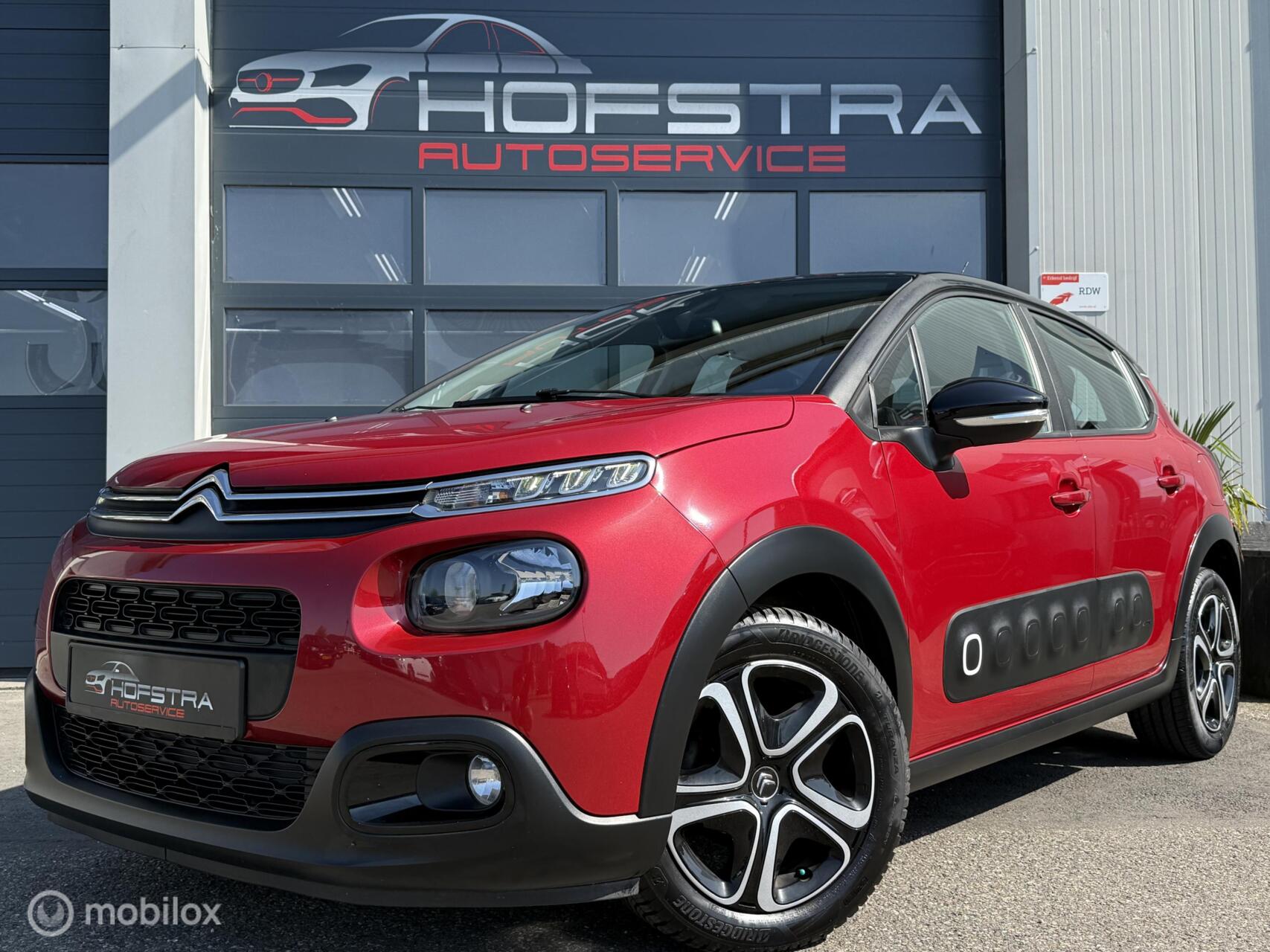 Citroen C3 1.2 PureTech S&S Feel Navi CarPlay PDC Distr-Riem-vv 2019 - voorkant