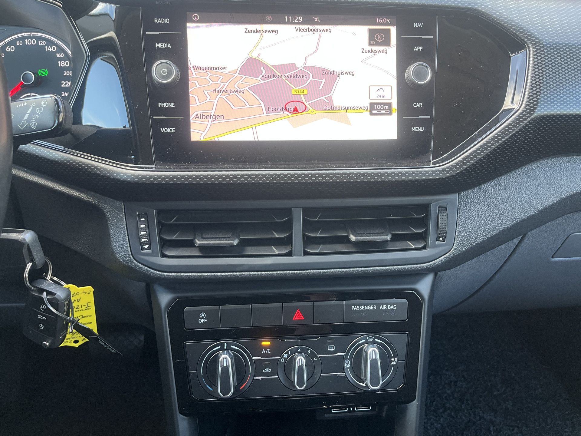Foto van Volkswagen T-cross