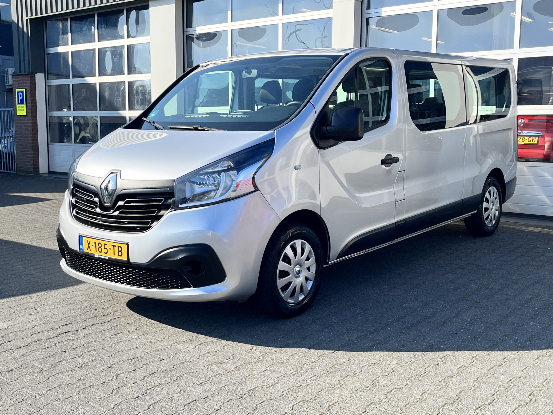 Foto van Renault Trafic Passenger