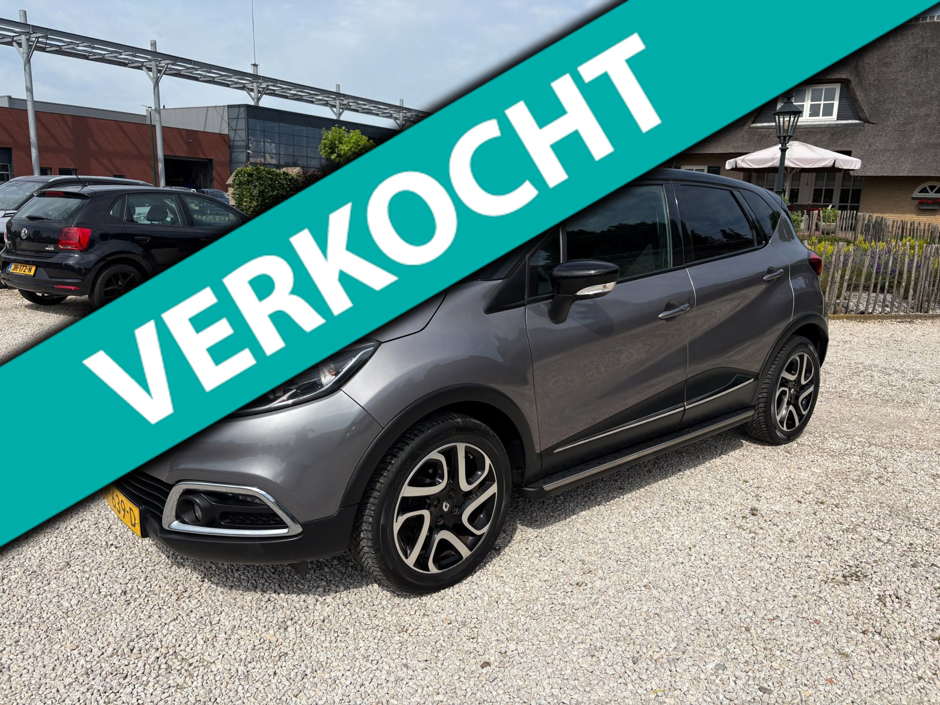 Renault Captur 0.9 TCe Expression Ecc, Navigatie, NAP 2015 - voorkant