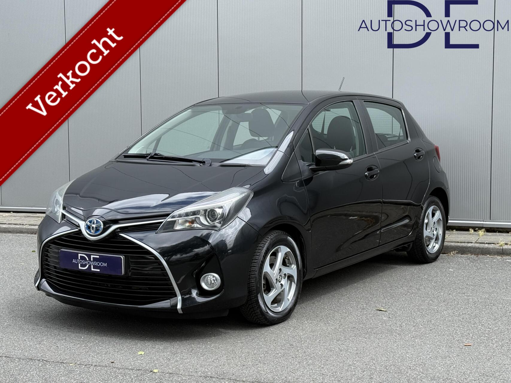 Toyota Toyota Yaris Hybrid 1.5 Hybrid Lease | Navi | Camera | Clima | Cruise 2015 - voorkant