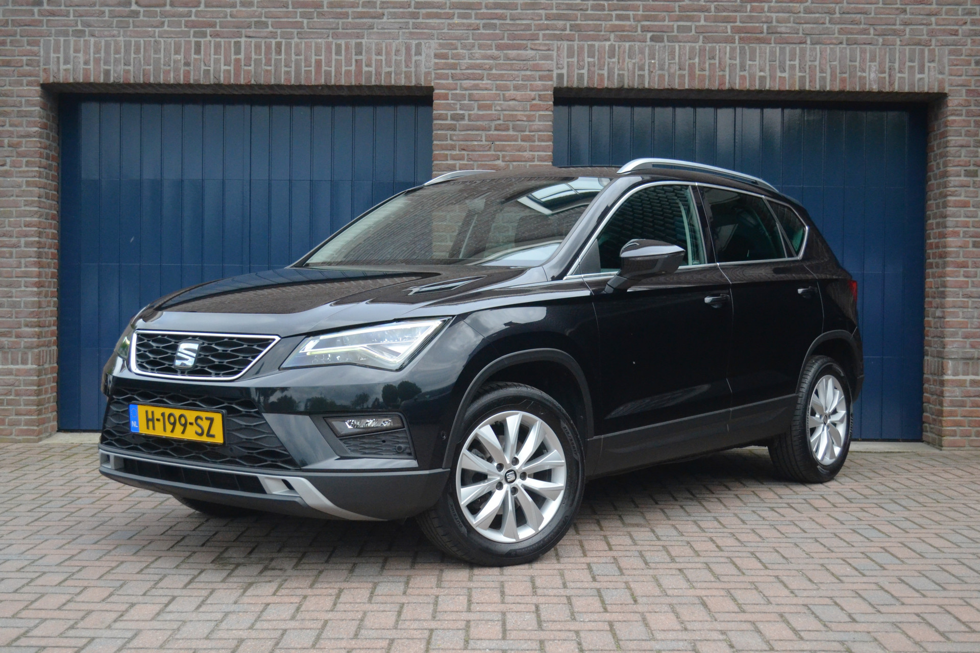 Seat Ateca 1.0 EcoTSI Style Business Intense 2020 - voorkant