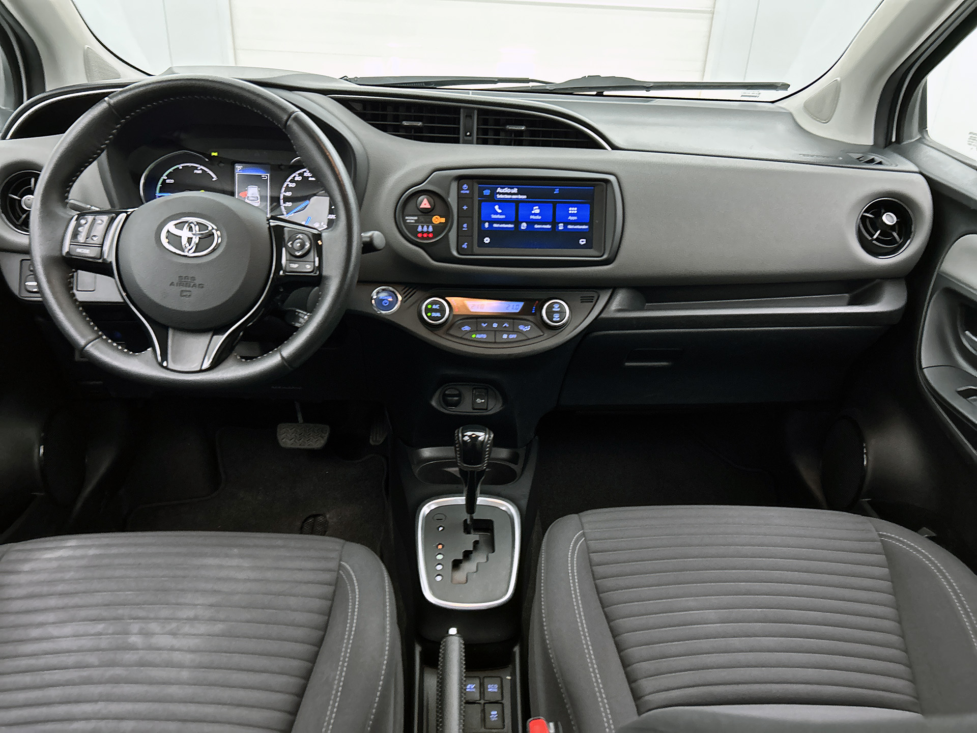 Foto van Toyota Toyota Yaris Hybrid