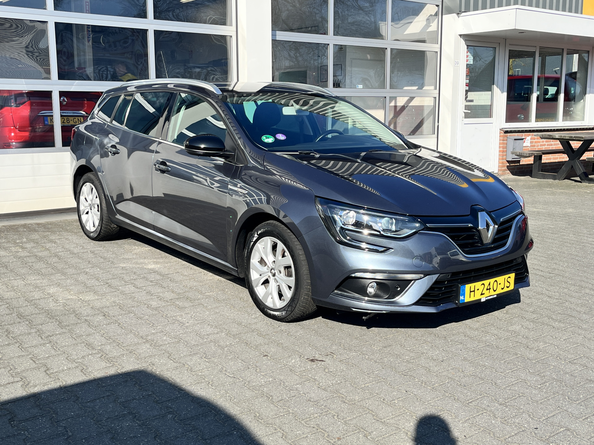 Renault Mégane 1.3 TCe Limited 2020 - voorkant
