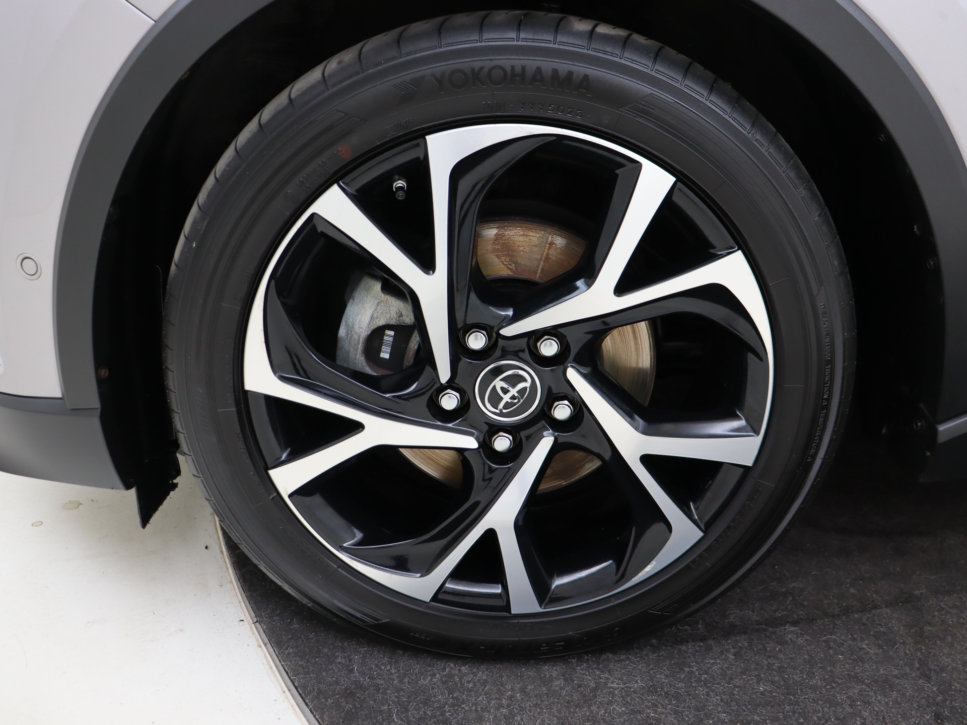 Foto van Toyota Toyota C-hr