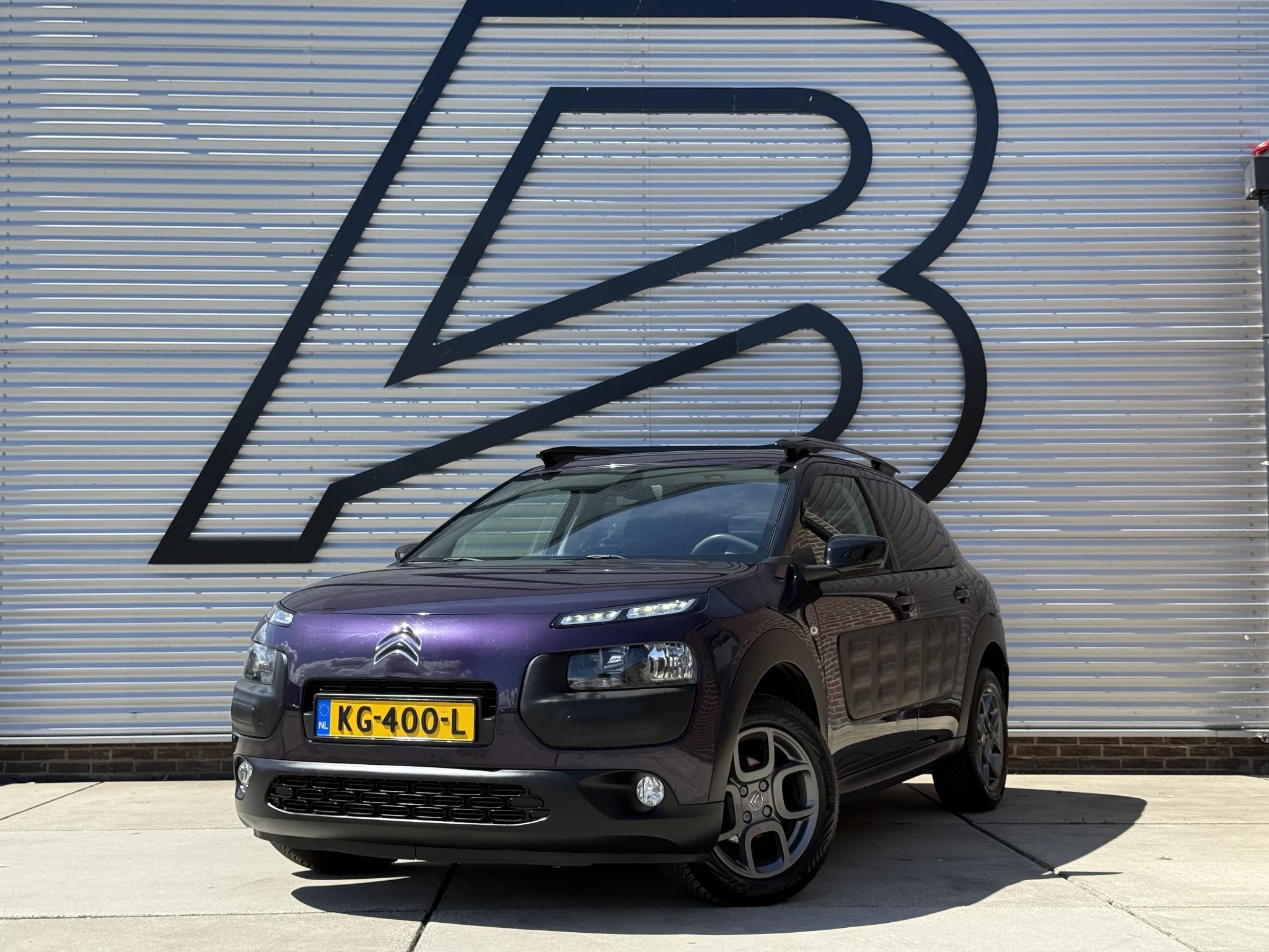 Citroen C4 Cactus 1.2 PureTech Shine 2016 - voorkant