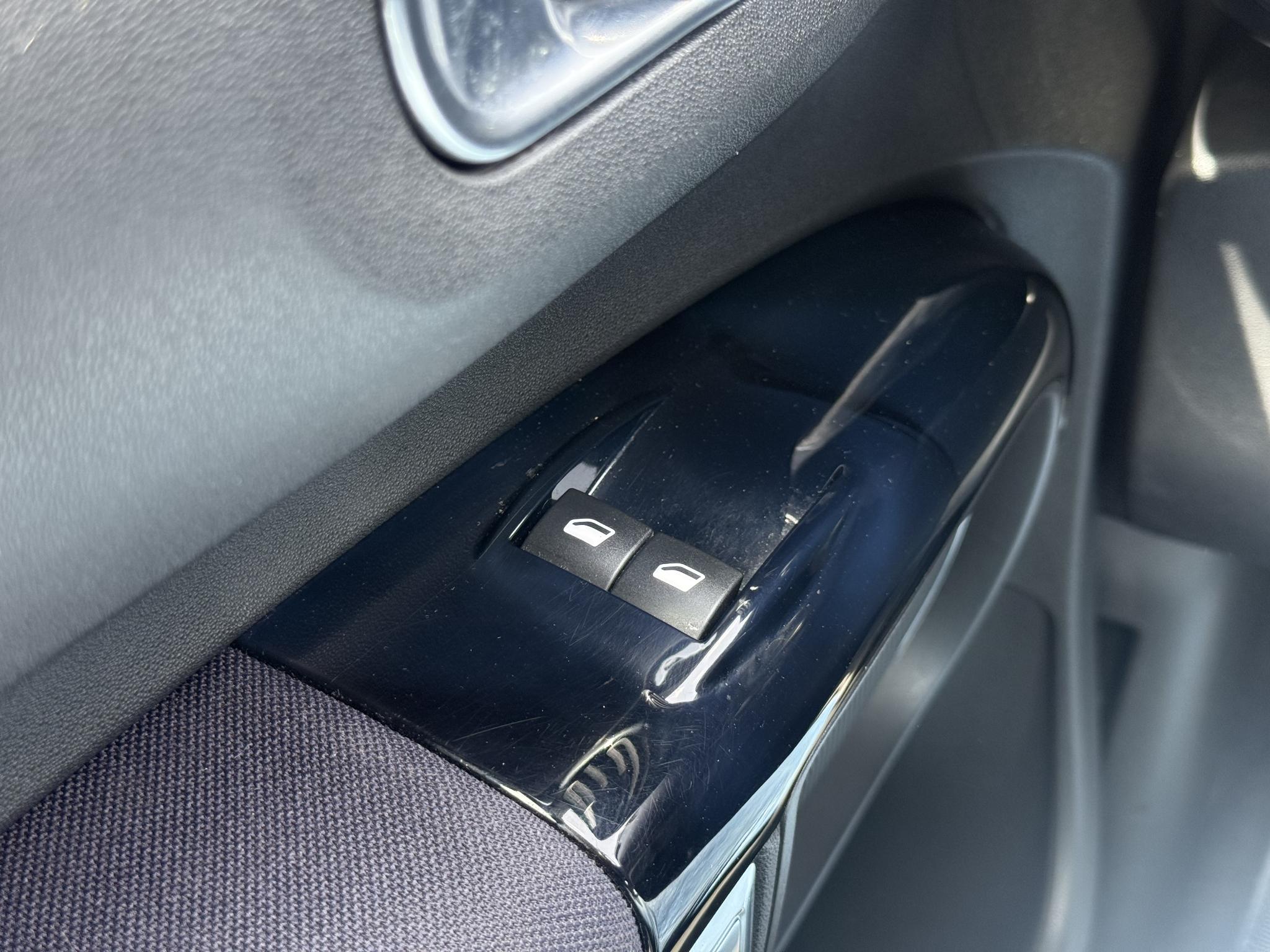 Foto van Citroen C4 Cactus