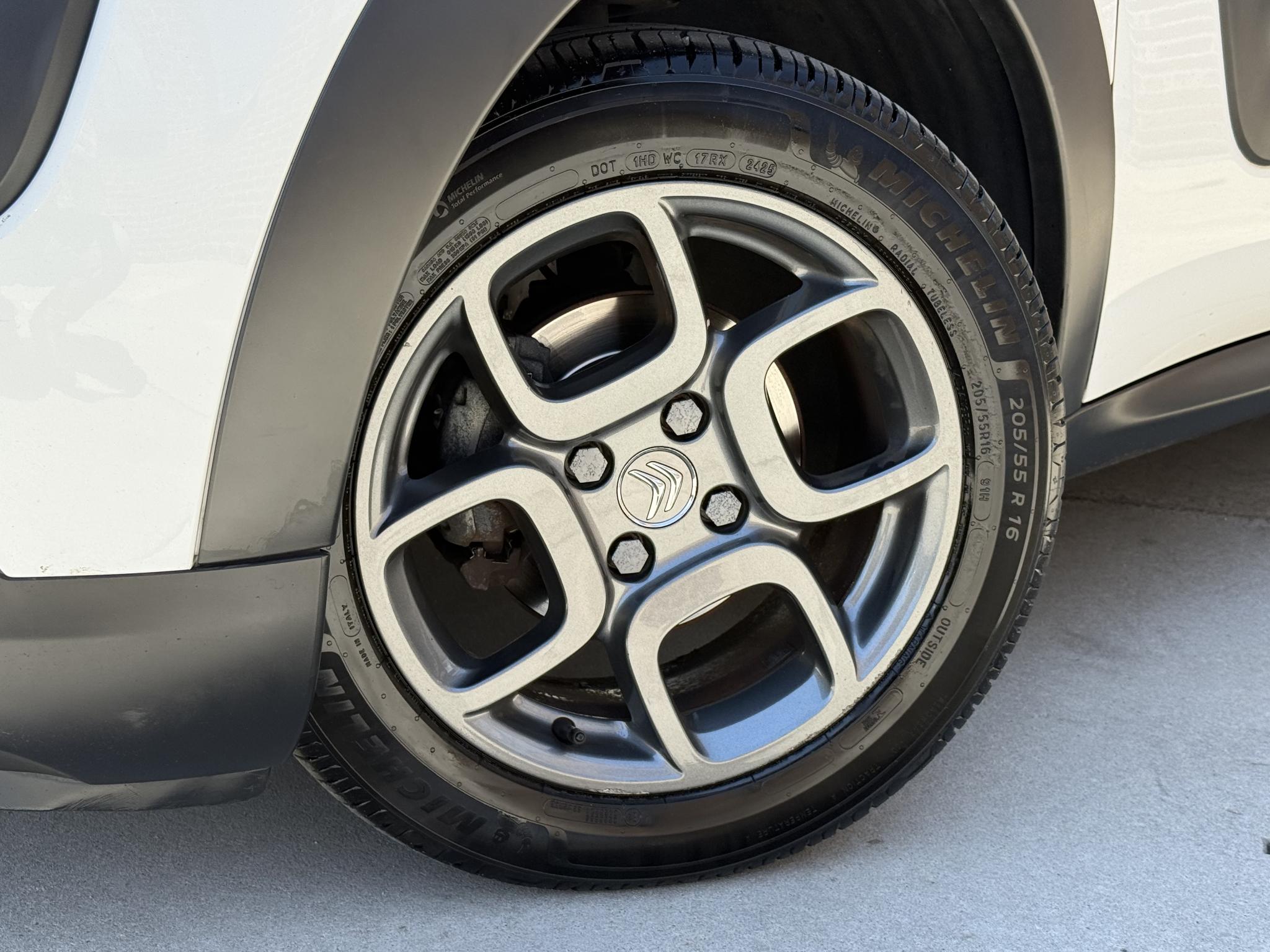 Foto van Citroen C4 Cactus