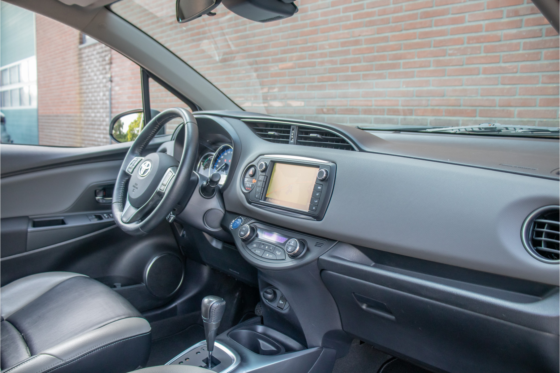 Foto van Toyota Toyota Yaris Hybrid