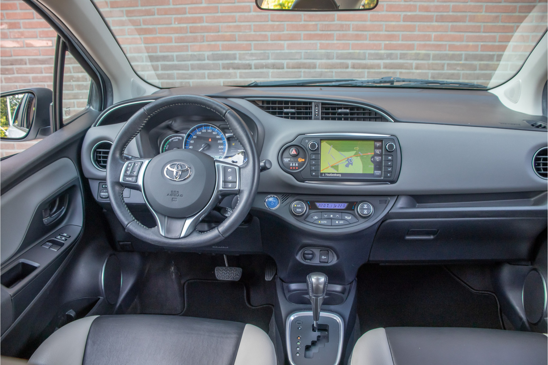 Foto van Toyota Toyota Yaris Hybrid
