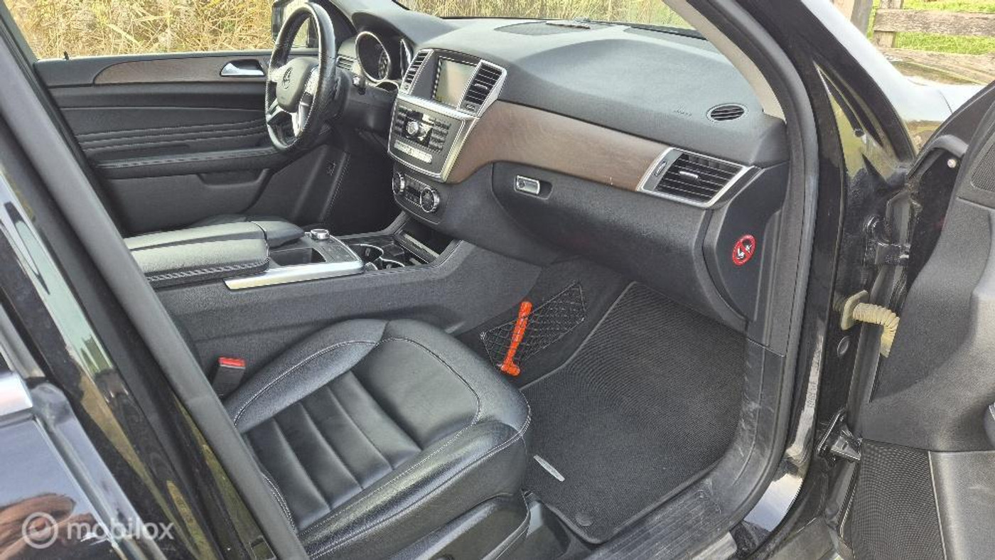 Foto van Mercedes-Benz ML 350 4Matic