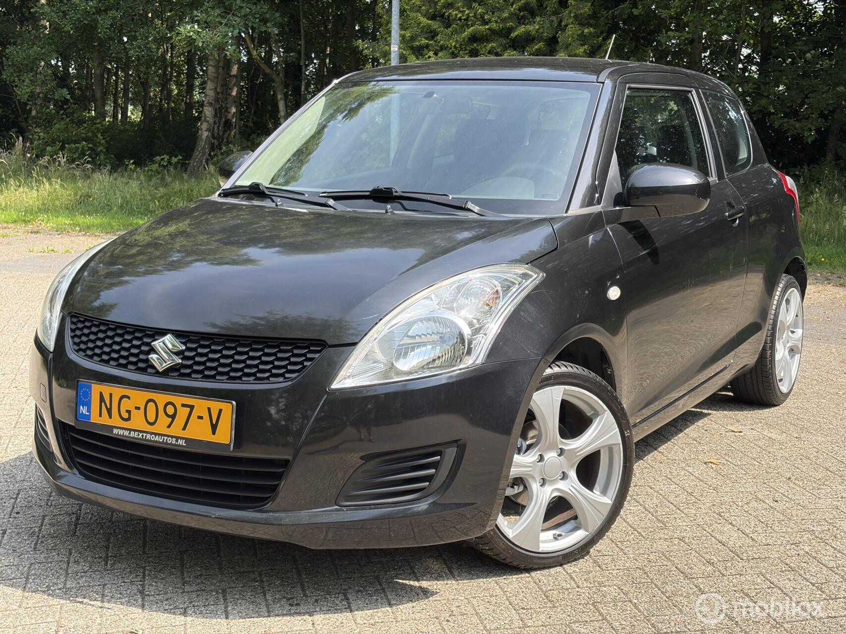 Foto van SUZUKI SWIFT