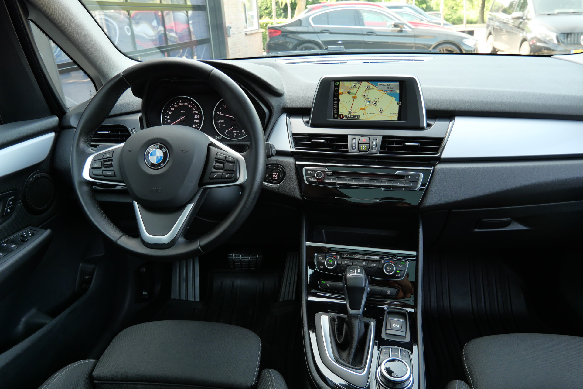 Foto van BMW 218i Active Tourer