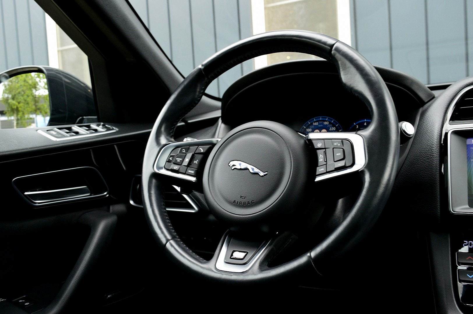 Foto van Jaguar Jaguar F-pace