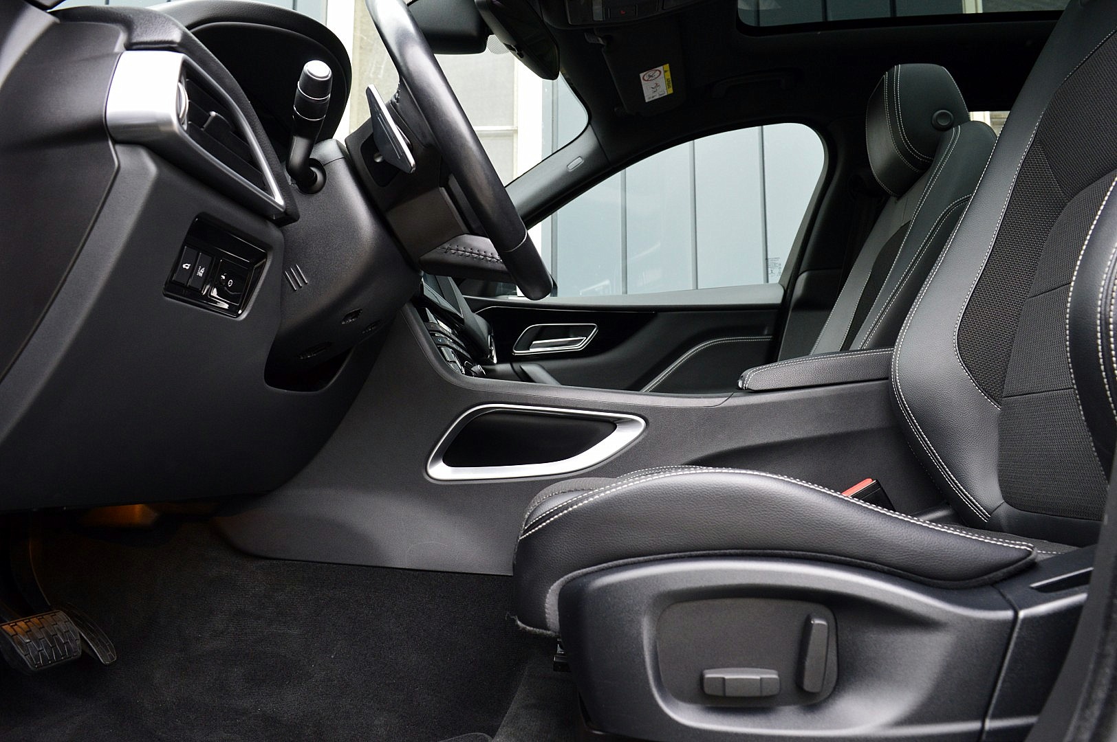Foto van Jaguar Jaguar F-pace