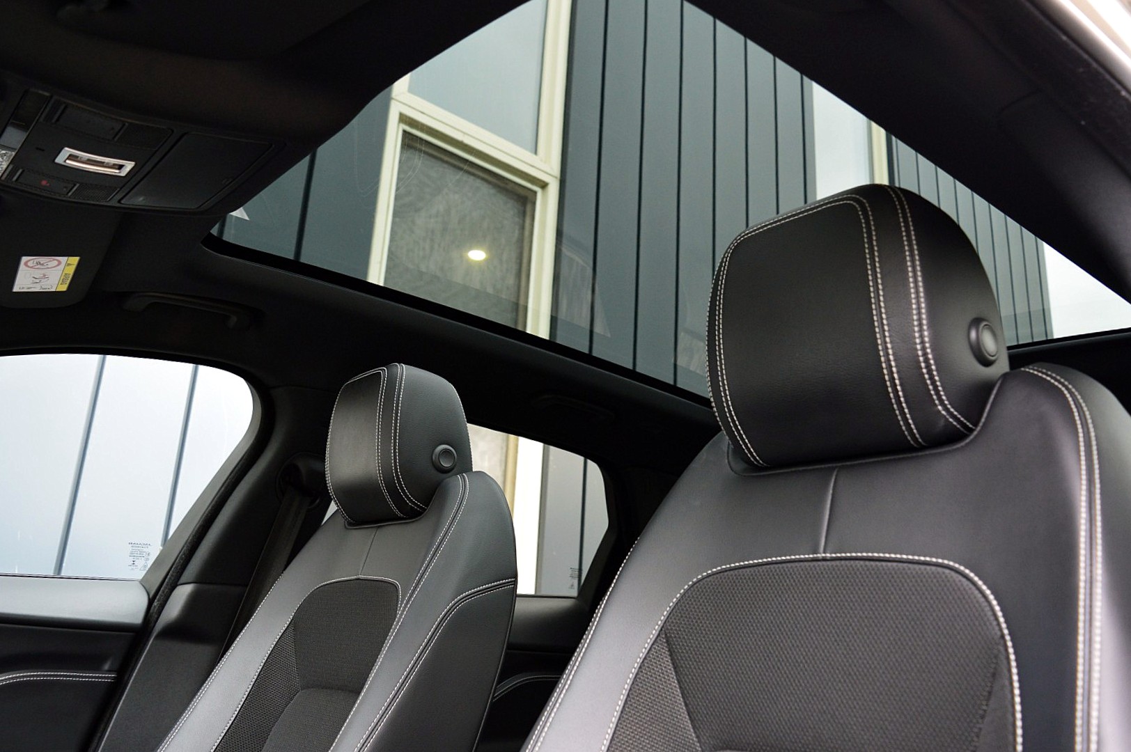 Foto van Jaguar Jaguar F-pace