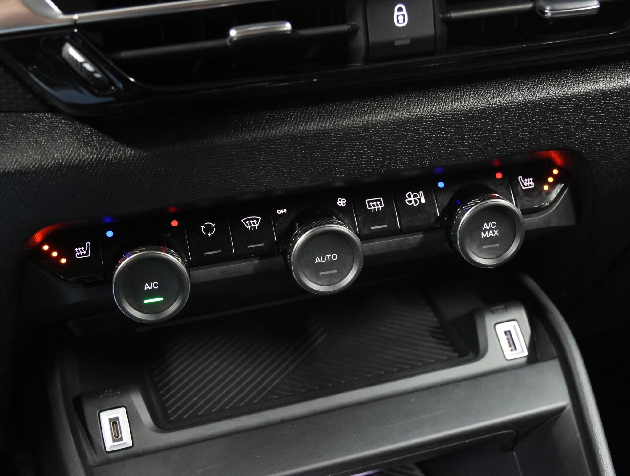Foto van Citroen E-c4