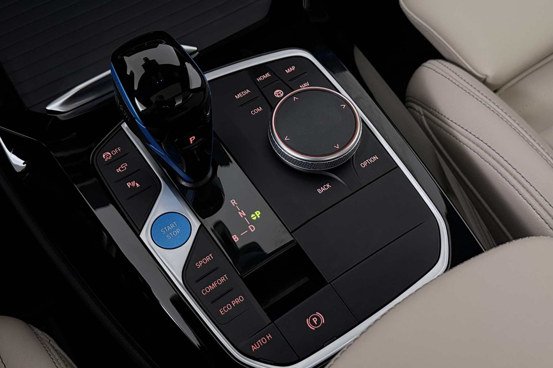 Foto van BMW Ix3