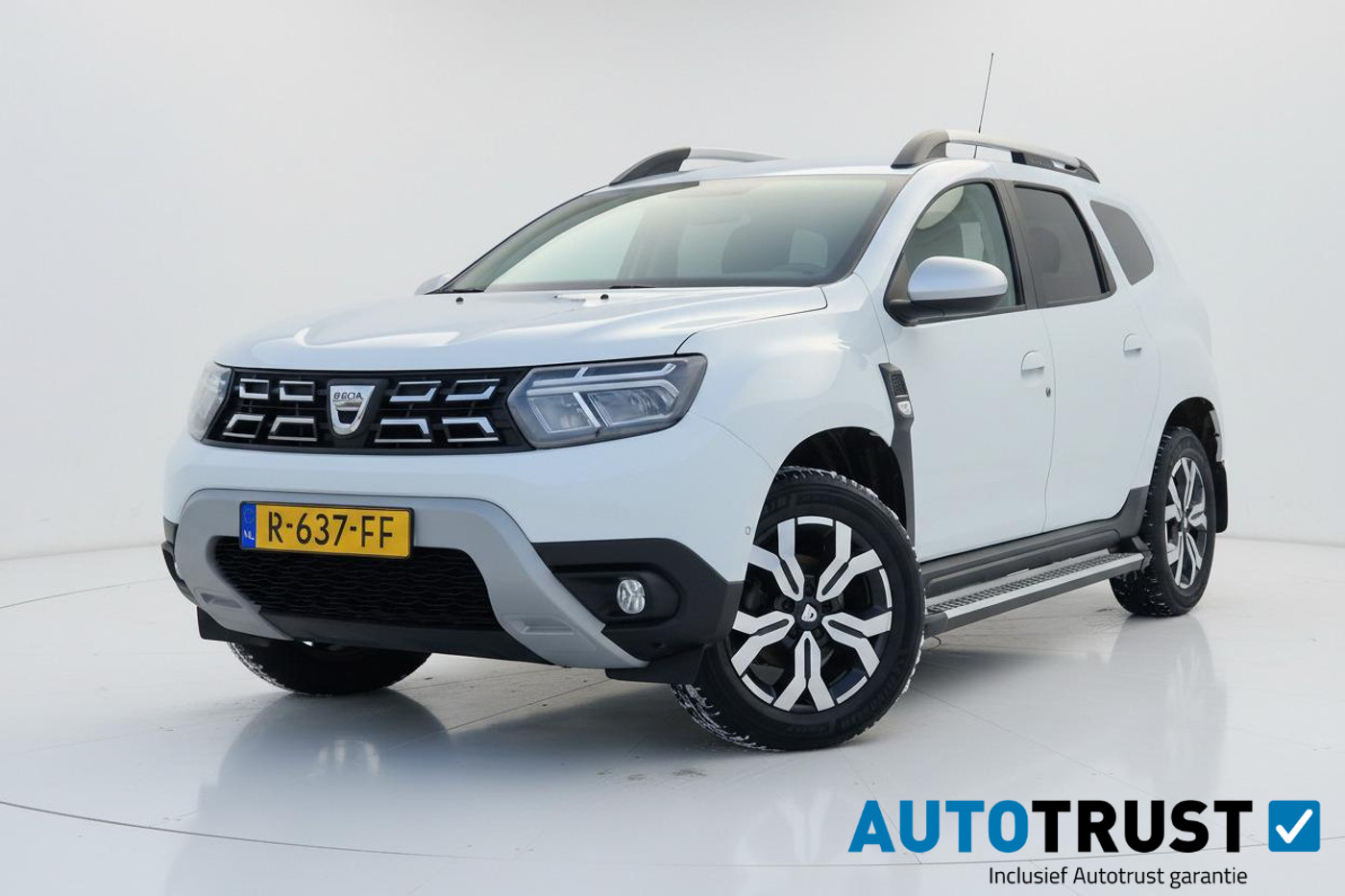 Dacia Duster 1.3 TCe 130PK Prestige TREKHAAK CLIMA CAMERA 2022 - voorkant