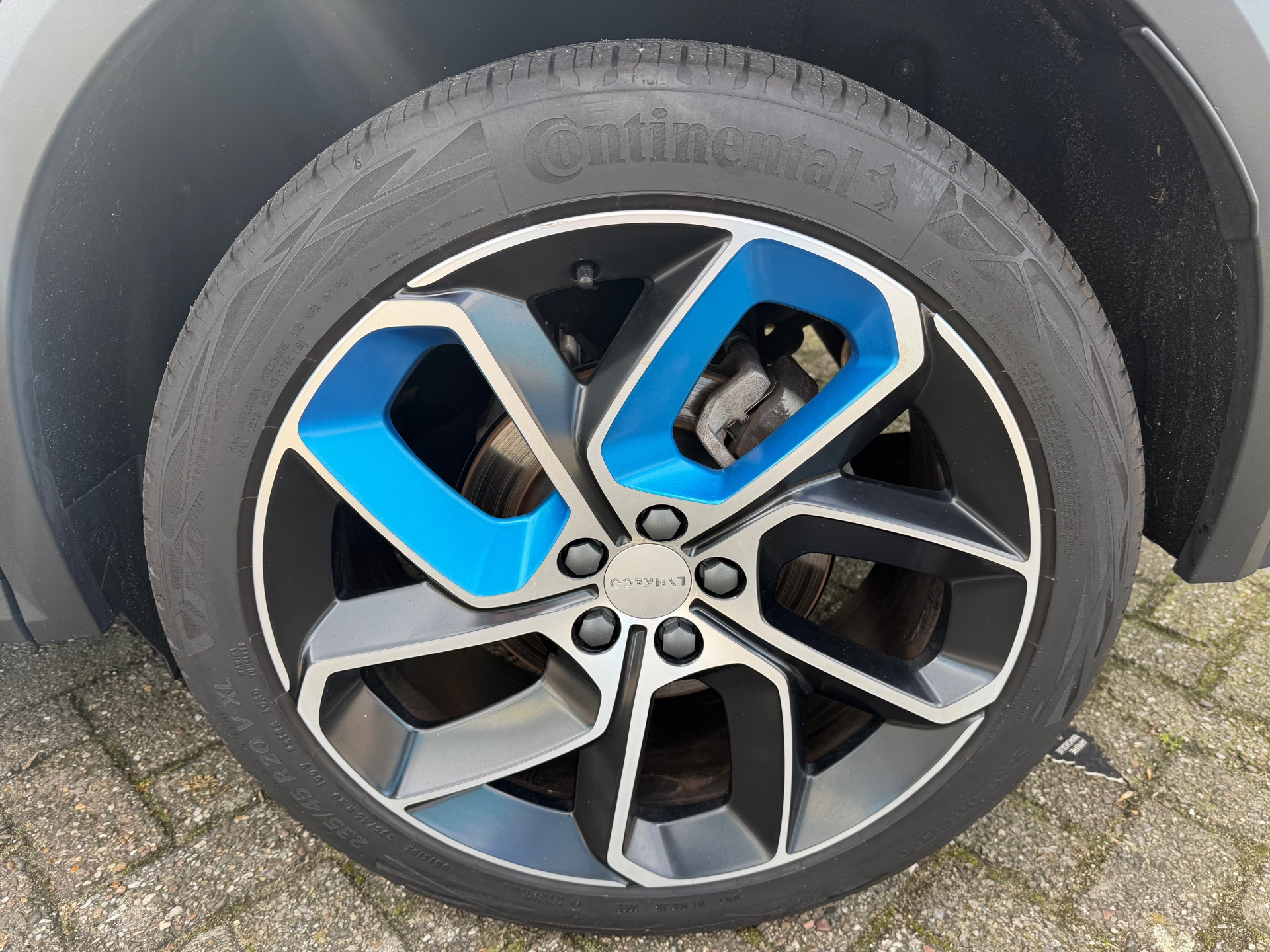 Foto van Lynk&co LYNK & Co 01